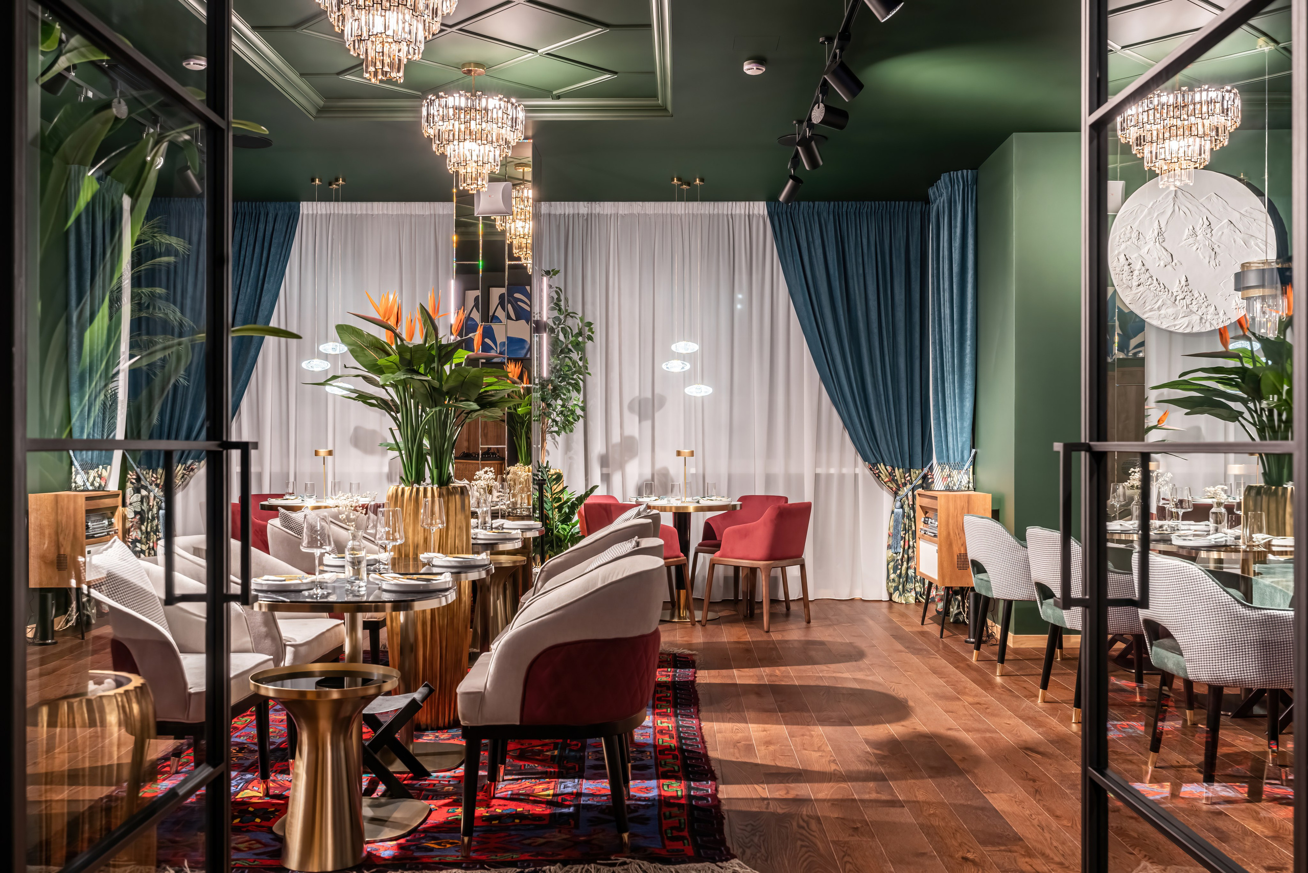 Отель аппарт Бридж. Декорактив Москва