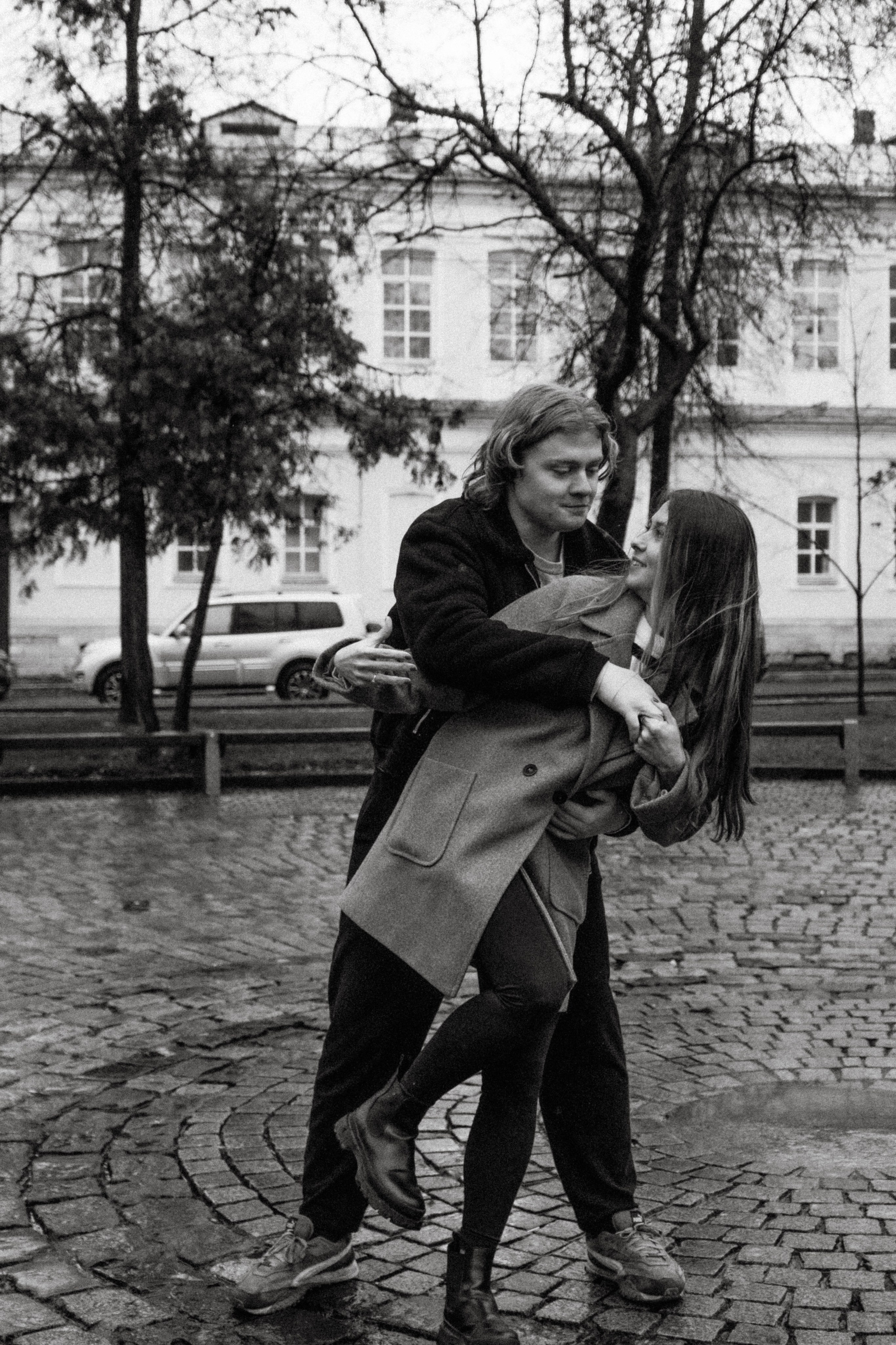 Саша и Максим. Чистые пруды. Фотограф Москва Валерия Веденина