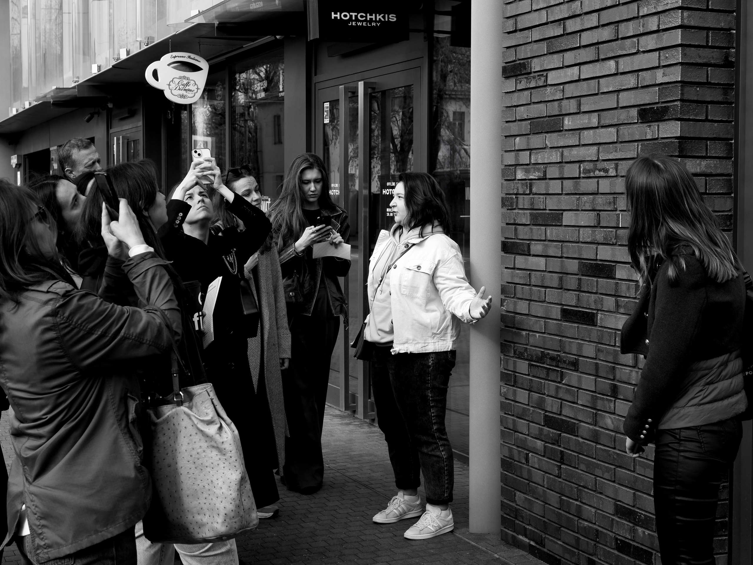 Прогулки с архитектором x A-House. Михаил Мулач | Архитектурный фотограф