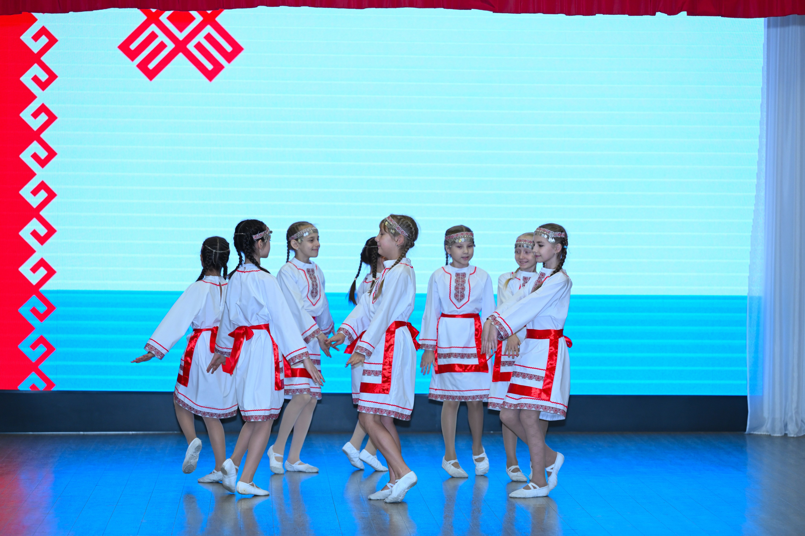 2025-11-21 День семьи 127. Снежинск фото Андрианов