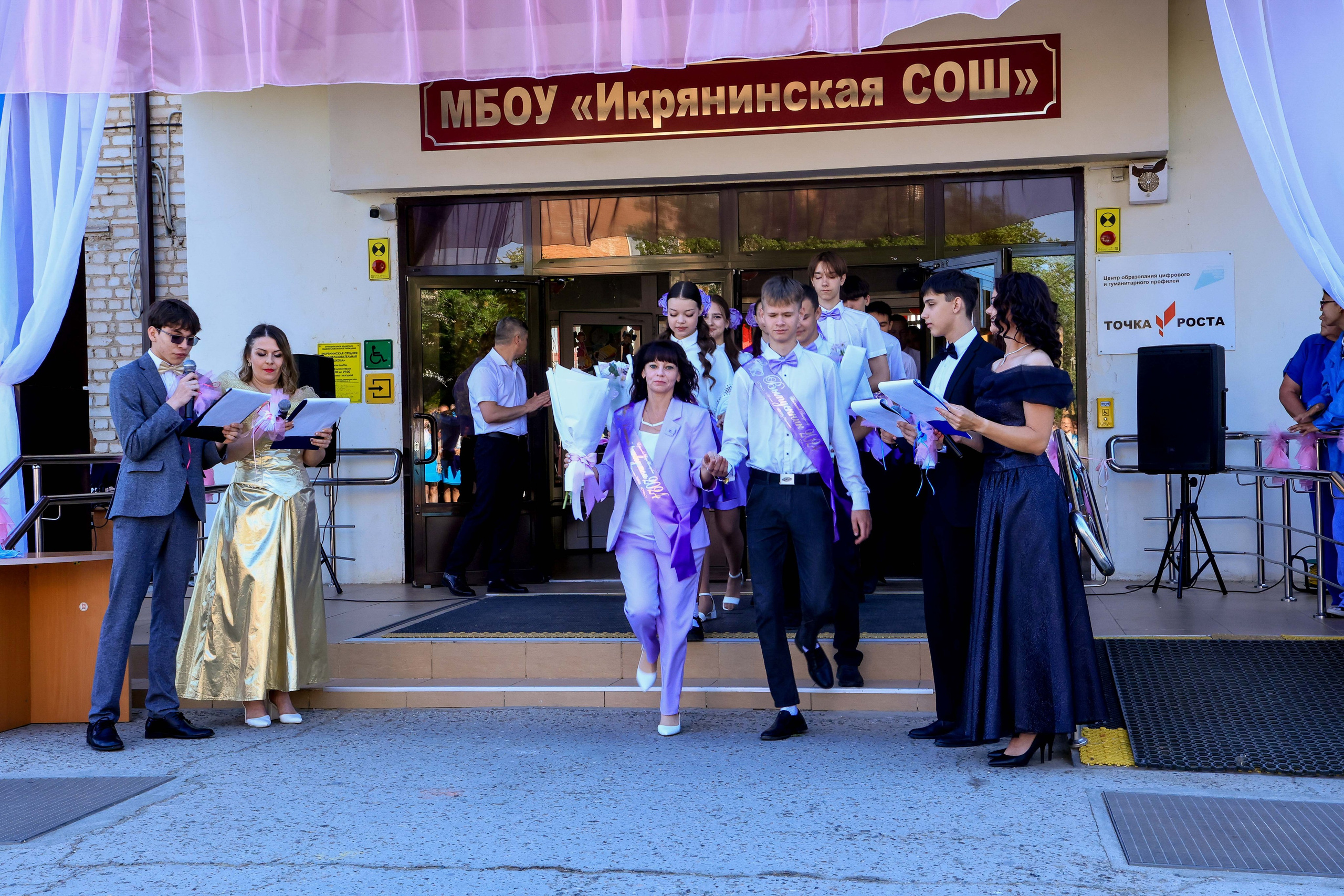 ШКОЛА ПОСЛЕДНИЙ ЗВОНОК. Свадебный фотограф — видеограф в г. Астрахань Екатерина Юмашева