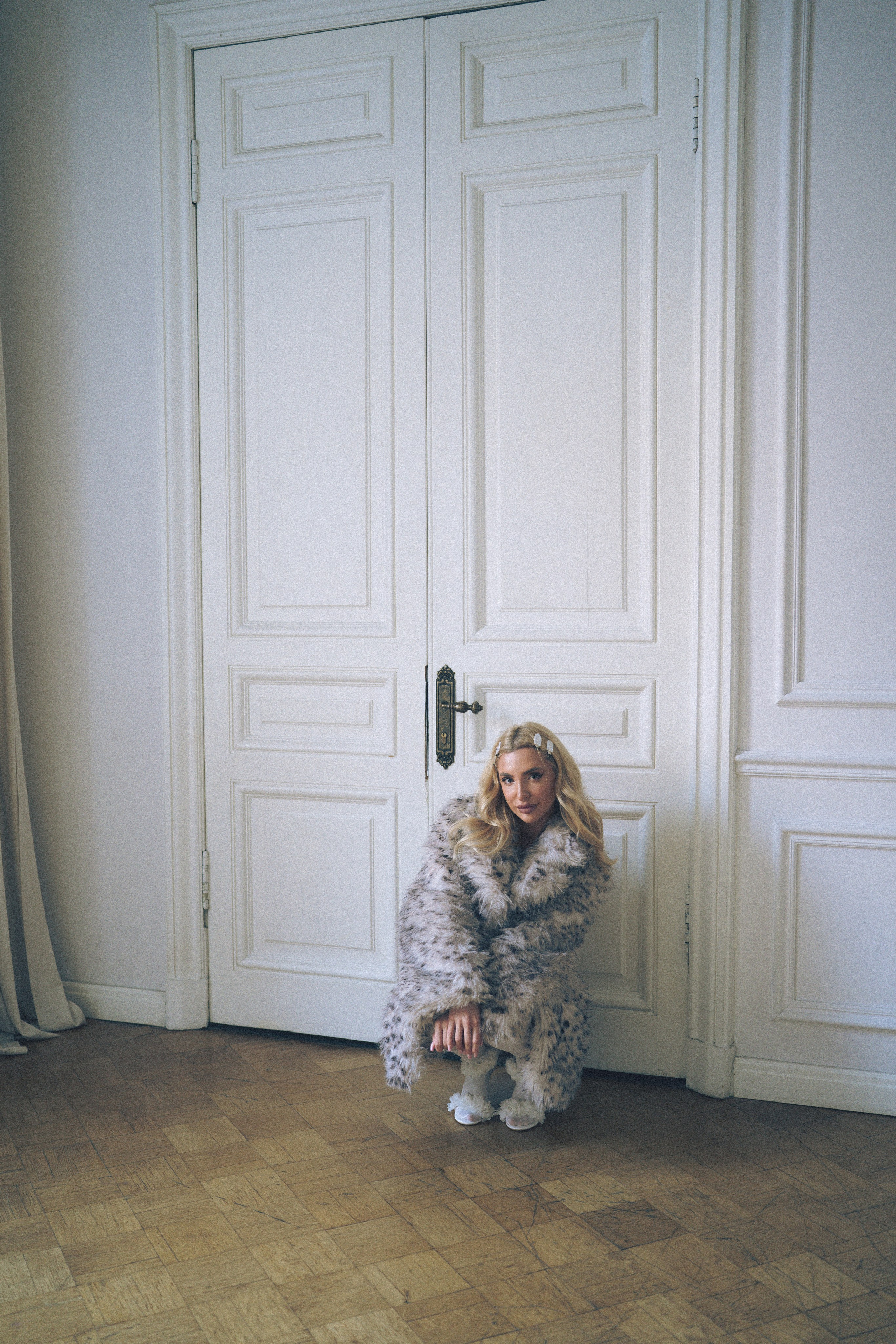 МИНИМАЛИЗМ В СТУДИИ НА ЧЕРНЫШЕВСКОЙ В СТУДИИ С БАЛКОНОМ. Профессиональный фотограф, Санкт-Петербург — Виктория Богомолова