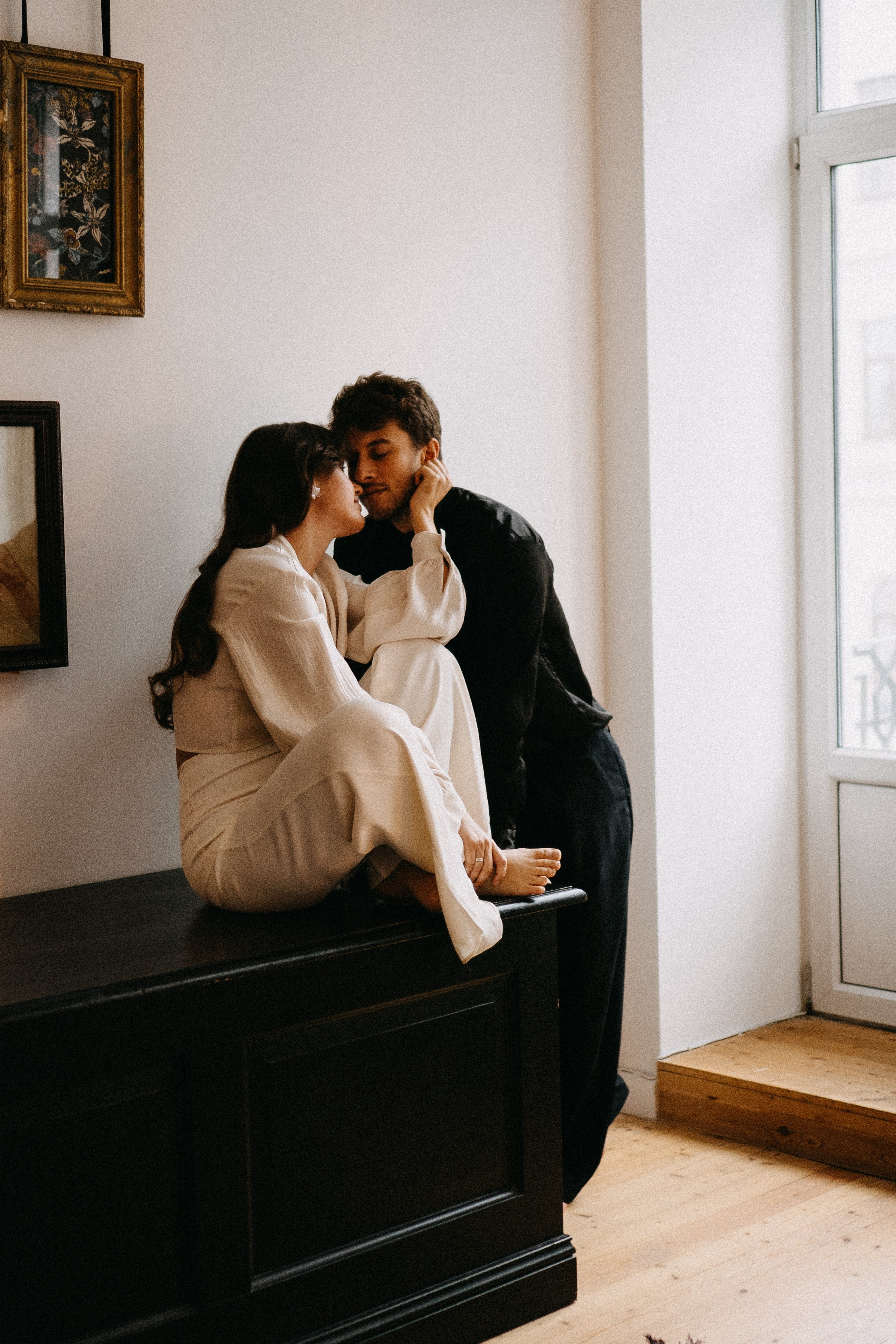 СБОРЫ ЖЕНИХА И НЕВЕСТЫ В УЮТНОЙ КВАРТИРЕ В ЦЕНТРЕ САНТК-ПЕТЕРБУРГА. Профессиональный фотограф, Санкт-Петербург — Виктория Богомолова