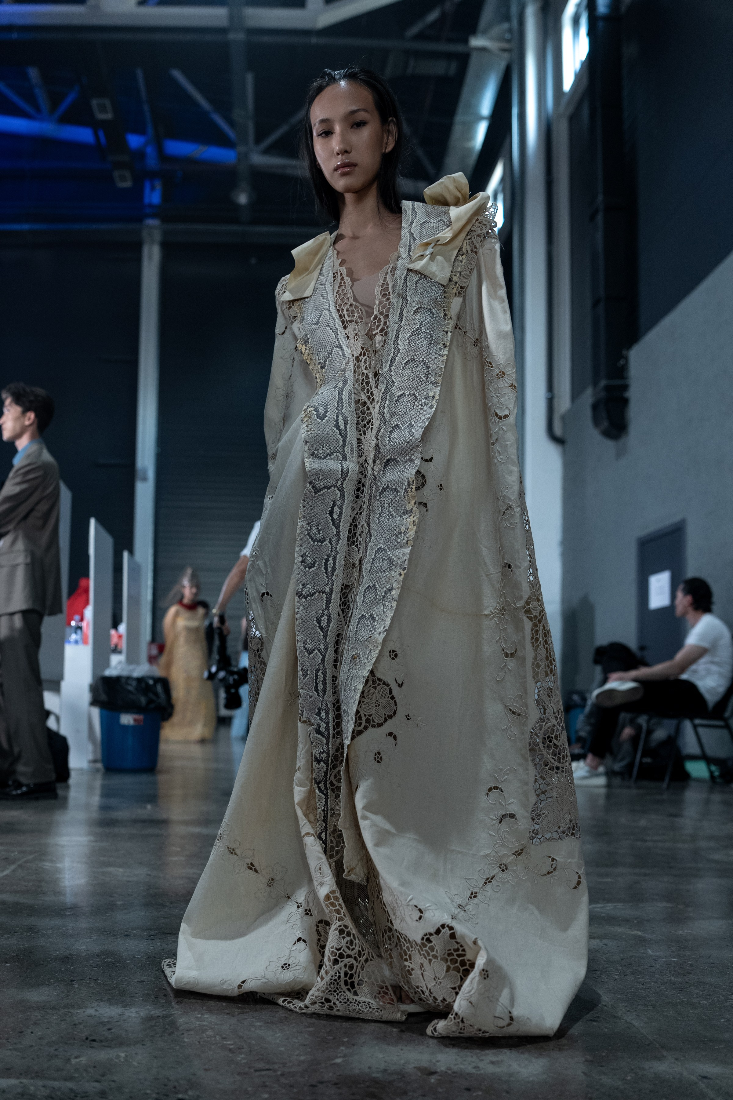 Visa Fashion Week Almaty Pre-Fall 2026 April Backstage Day 2. Сайт Алматинского НЮ АРТ, будуар и фэшн фотографа Дениса Карпенко