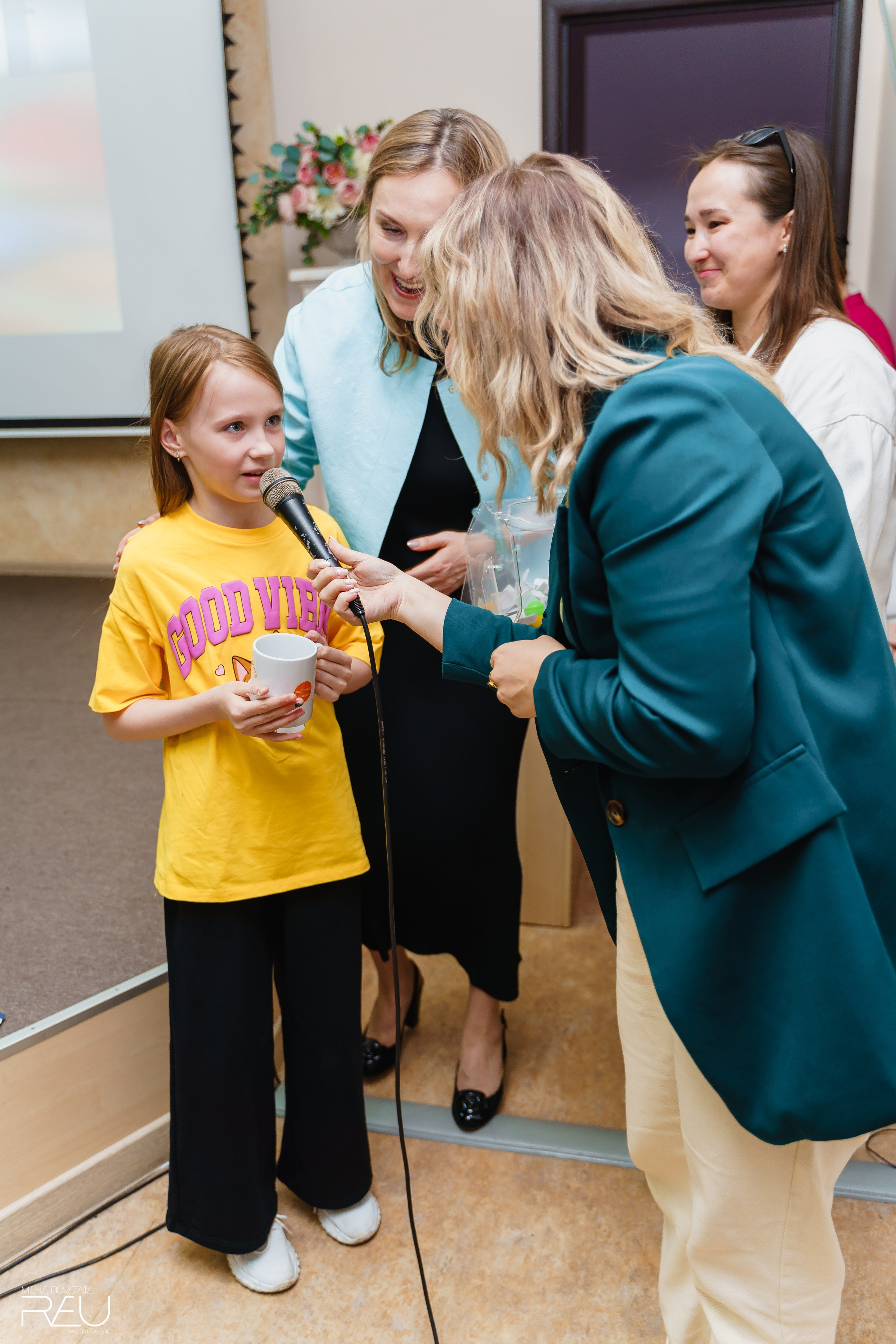 ВЫПУСКНОЙ ШКОЛЫ «Язык Для Успеха» 2023. Mike Dovetail | Портретный и репортажный фотограф