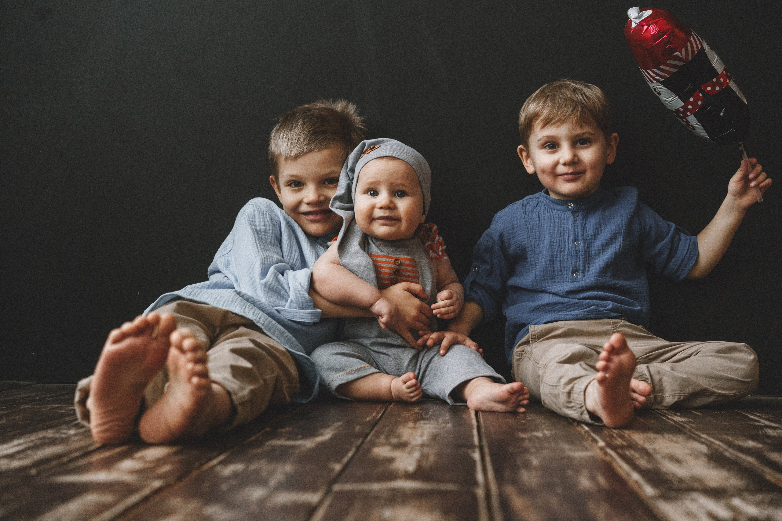 Четыре рыцаря и принцесса в ожидании Нового года. Семейный и детский фотограф и видеограф в Москве, Серпухове и Тарусе Валерия Сорокина