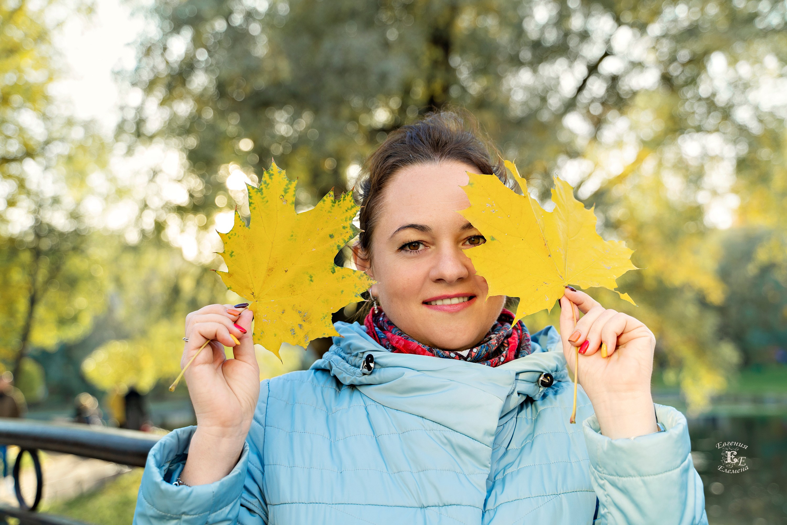 Групповая осенняя фотография. Семейный и портретный фотограф в Санкт-Петербурге Евгения Елемена