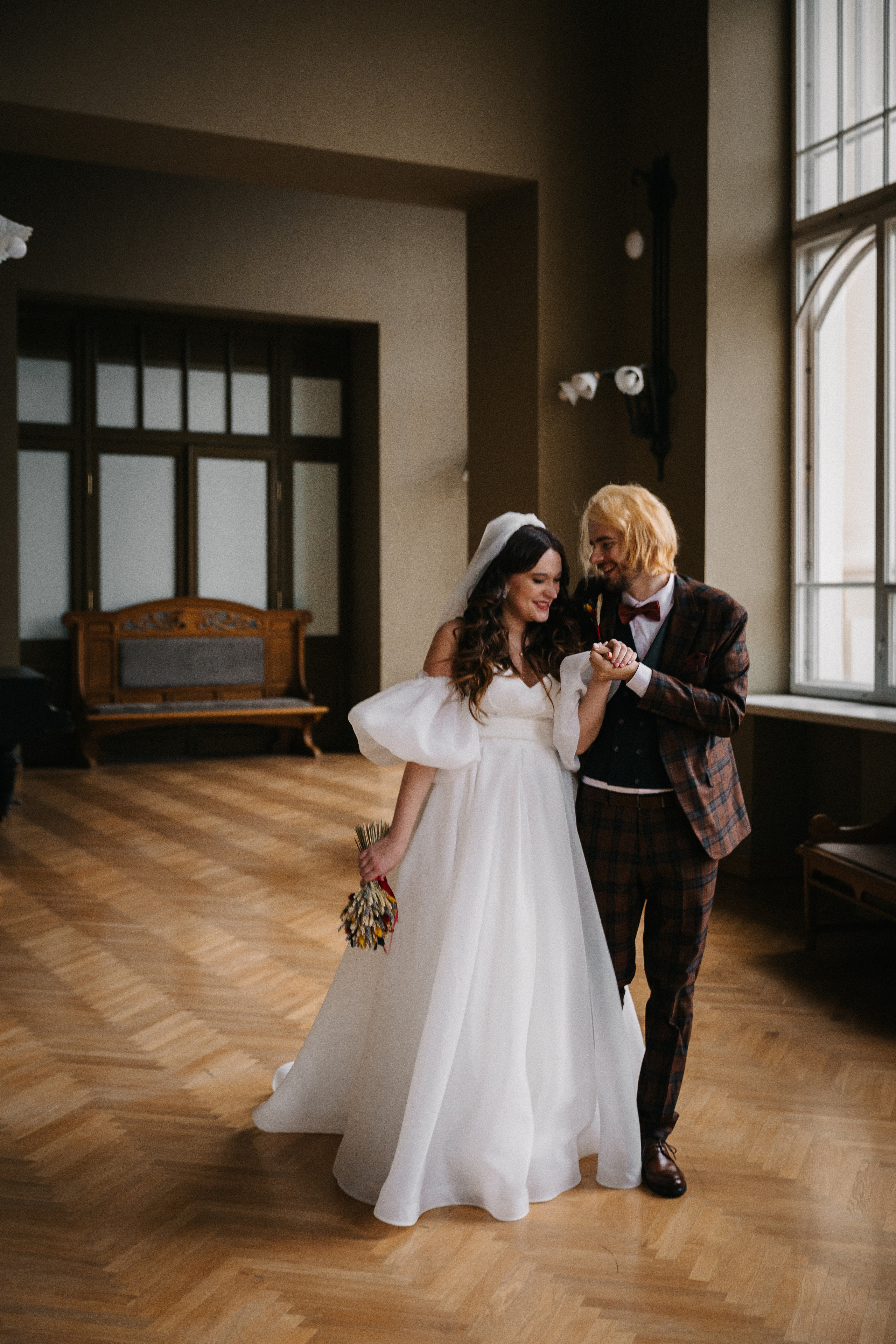 НОЯБРЬ| Дворец № 1, Новая Голландия, Витебский вокзал,. Свадебный фотограф в Санкт-Петербурге Полина Корзухина