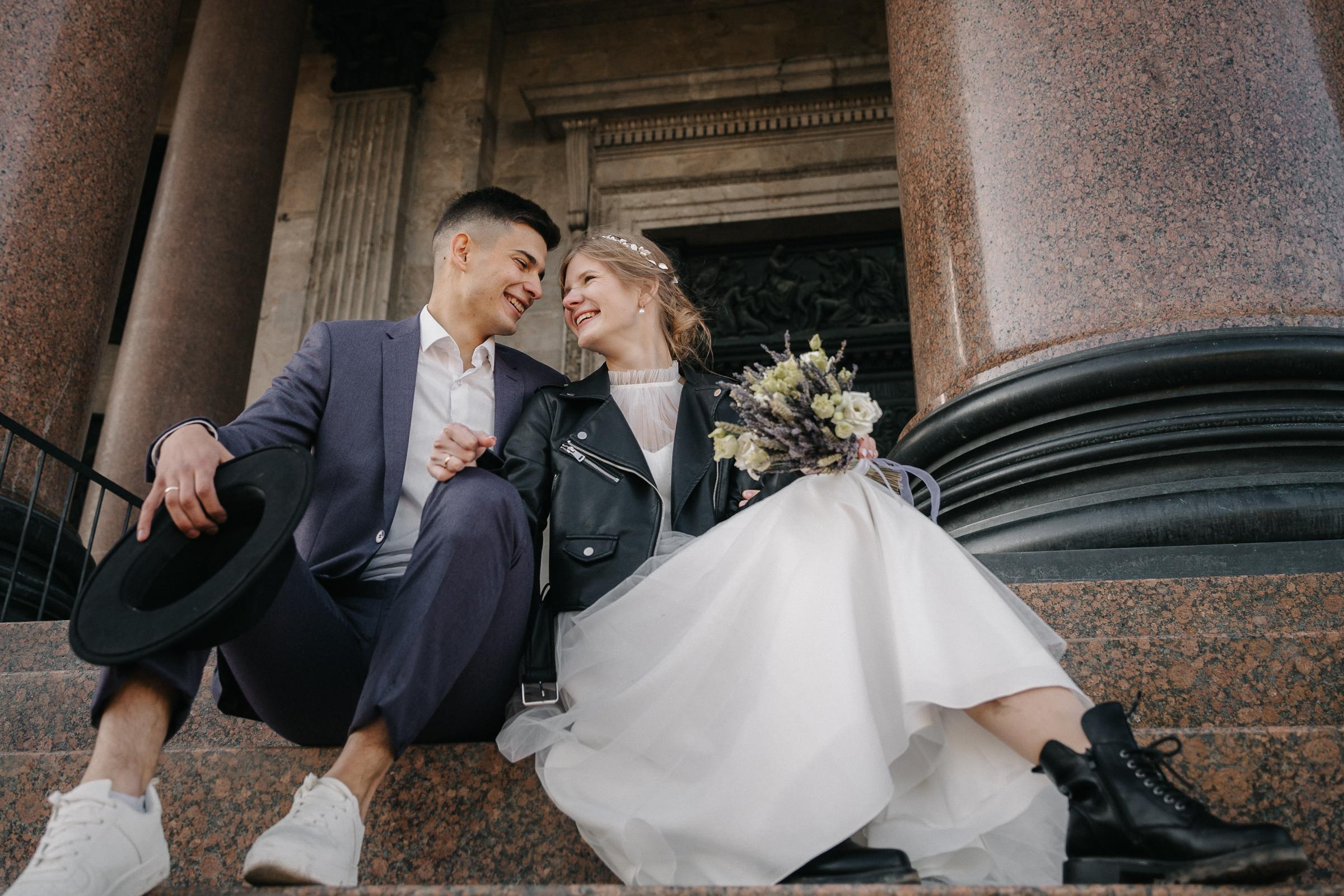 ИЮНЬ| Рассвет, Васильевский остров, Атланты, Исаакий. Свадебный фотограф в Санкт-Петербурге Полина Корзухина