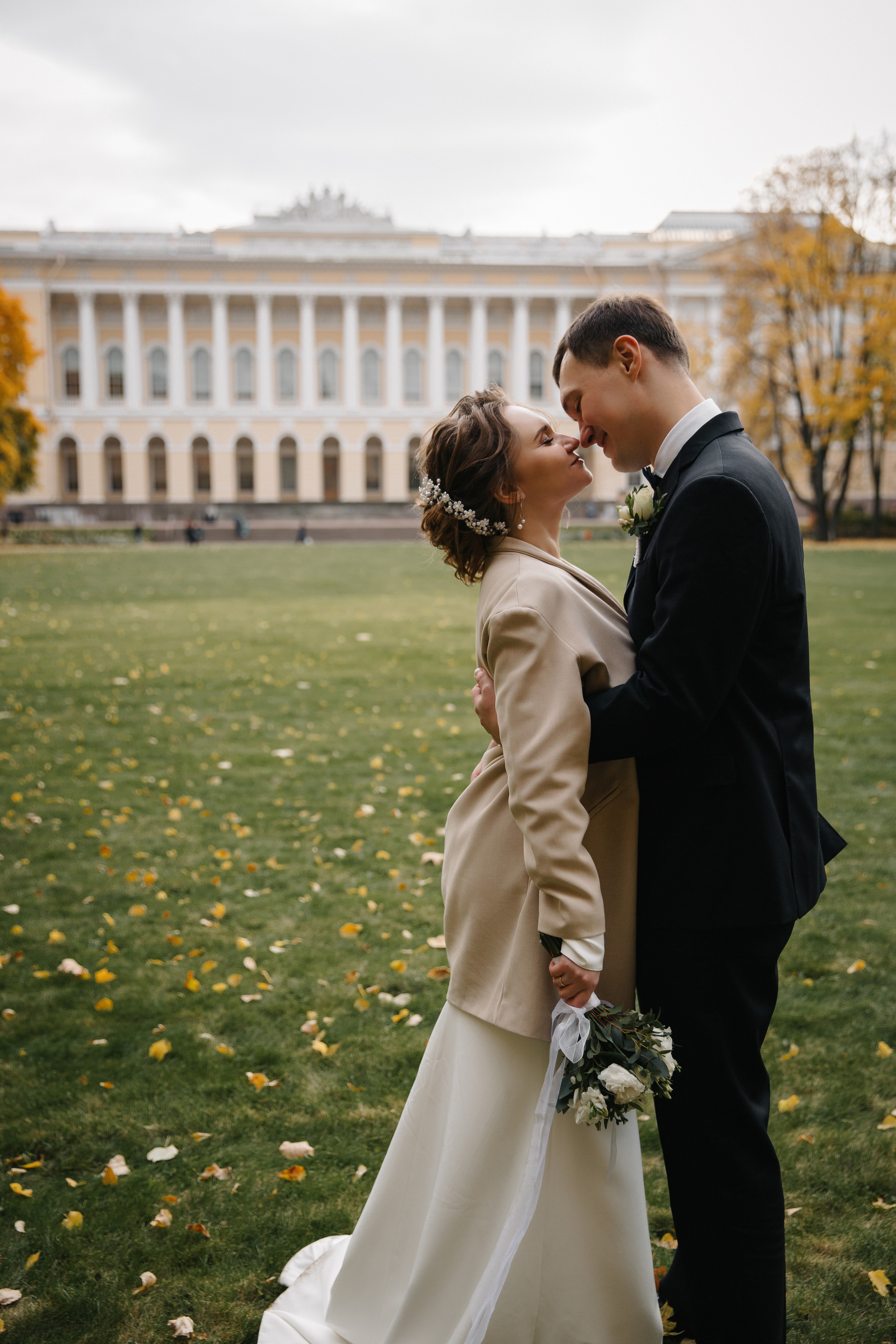СЕНТЯБРЬ | Дворец № 2, Летний сад, Михайловский сад,. Свадебный фотограф в Санкт-Петербурге Полина Корзухина