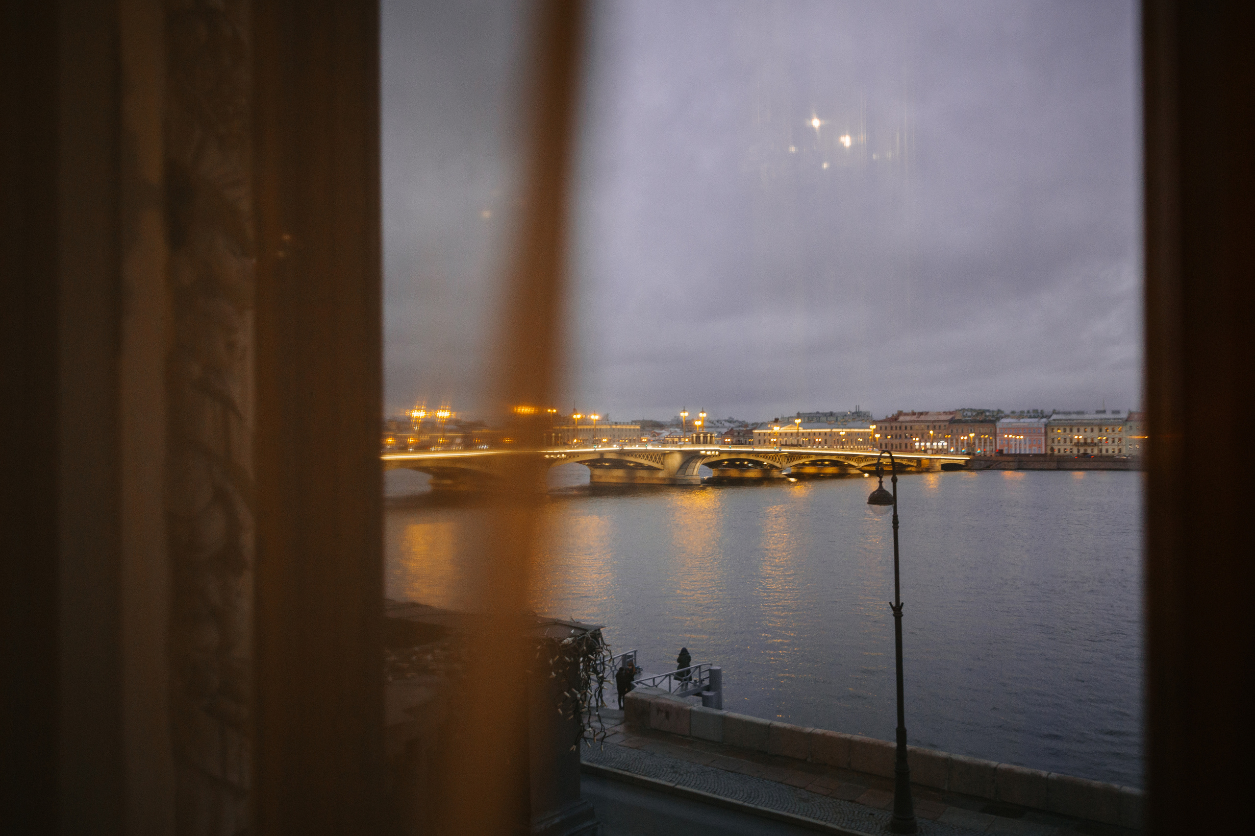 НОЯБРЬ| Дворец № 1, Новая Голландия, Витебский вокзал,. Свадебный фотограф в Санкт-Петербурге Полина Корзухина