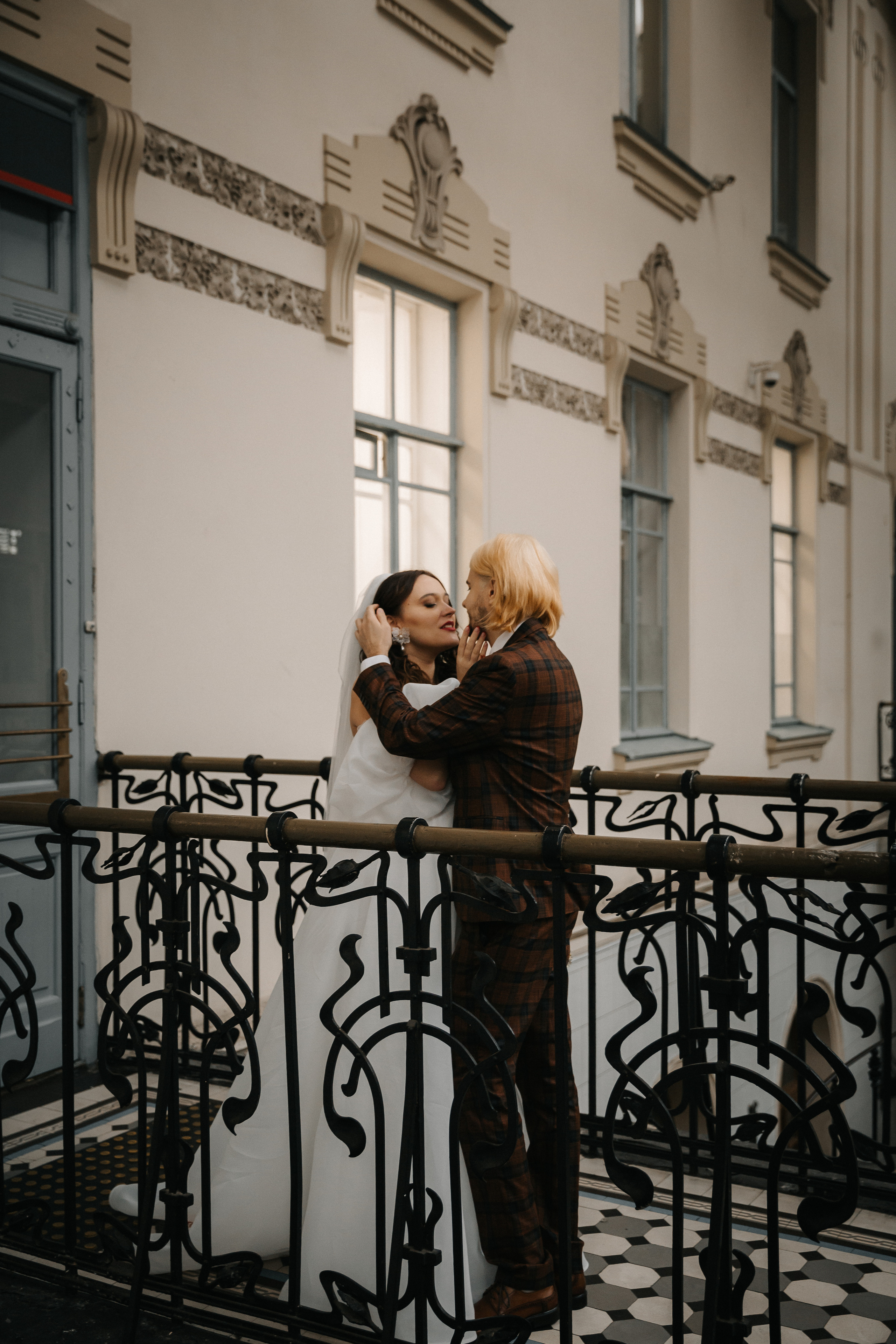 НОЯБРЬ| Дворец № 1, Новая Голландия, Витебский вокзал,. Свадебный фотограф в Санкт-Петербурге Полина Корзухина