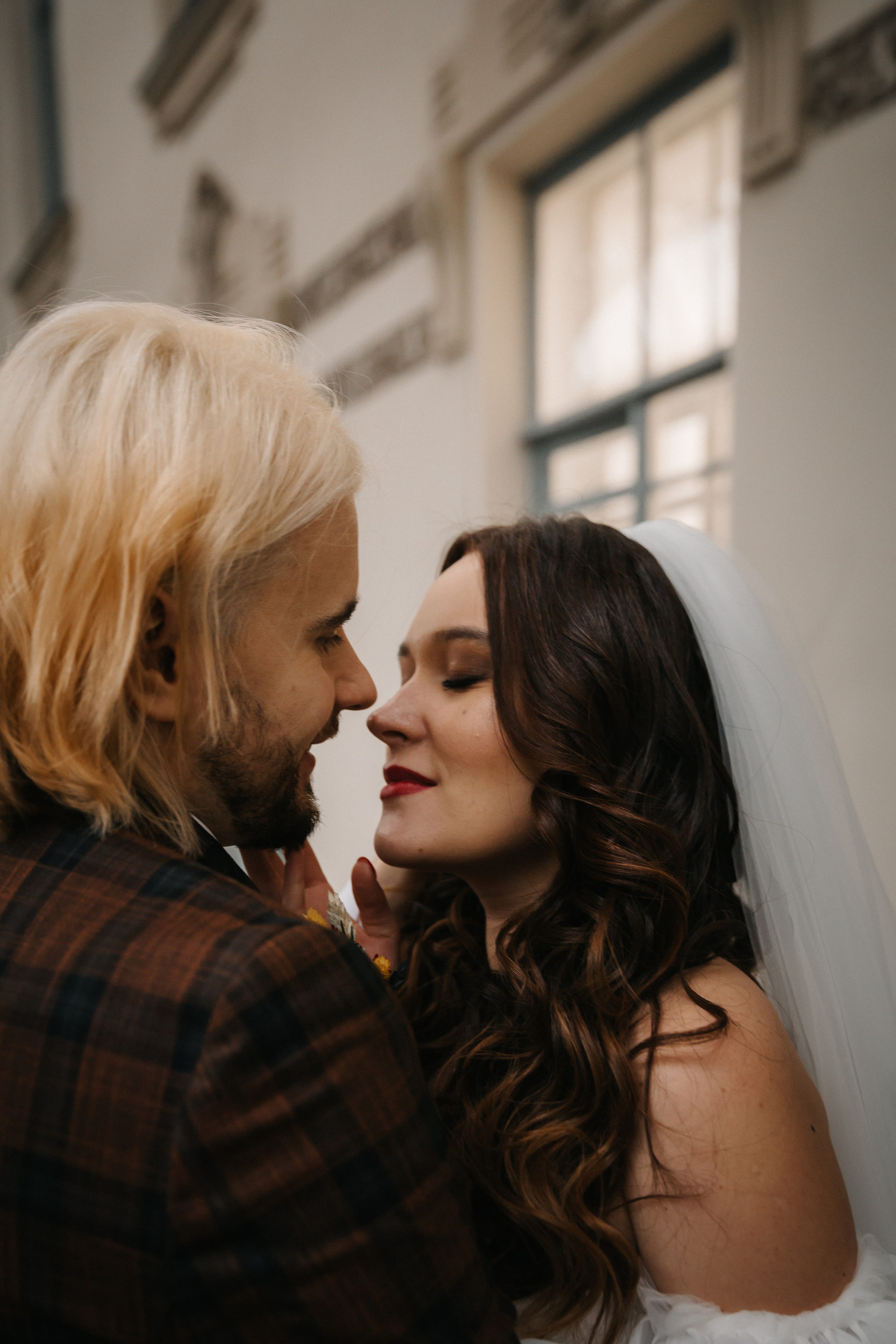 НОЯБРЬ| Дворец № 1, Новая Голландия, Витебский вокзал,. Свадебный фотограф в Санкт-Петербурге Полина Корзухина