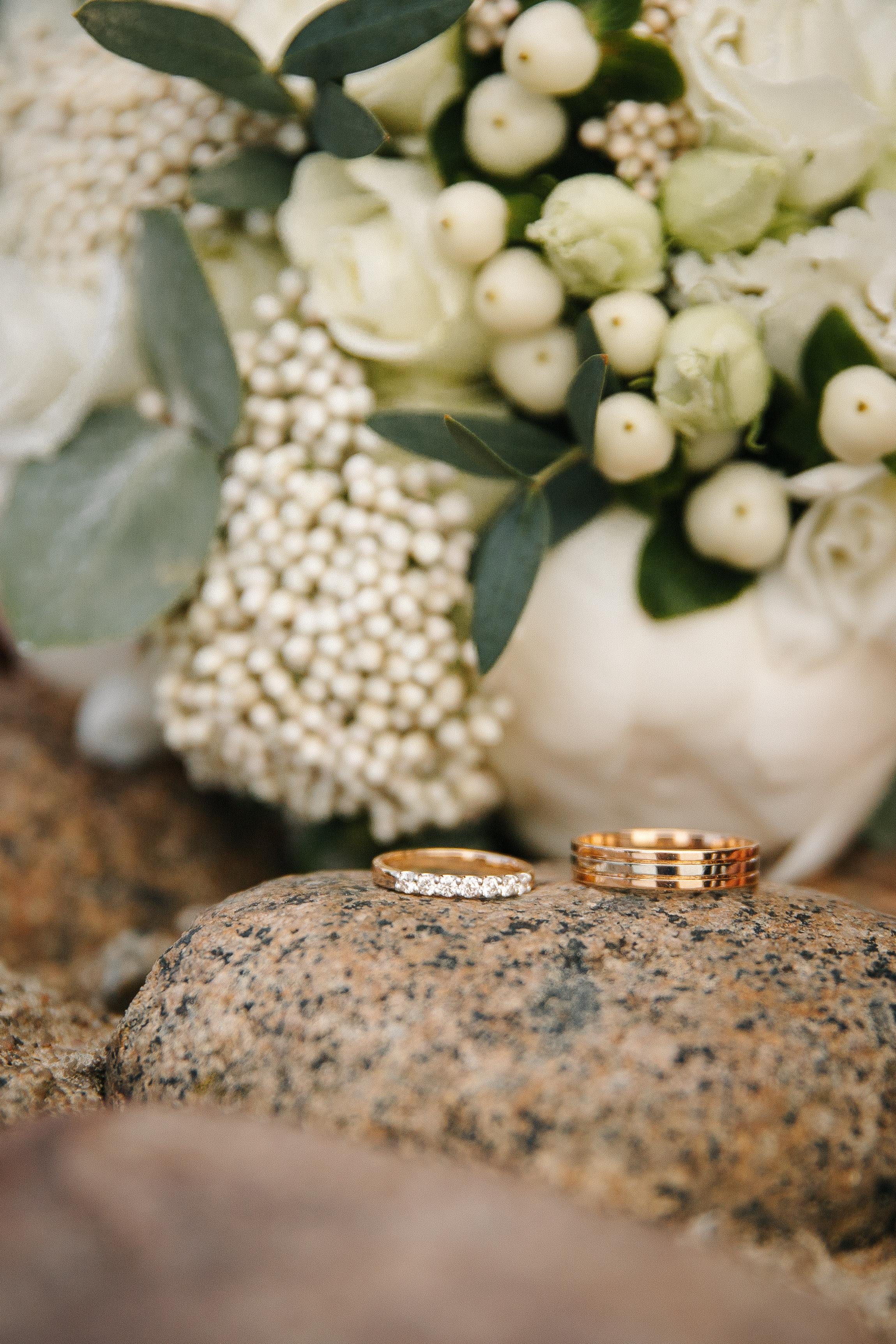 ПЕТРОГРАДСКИЙ ЗАГС | Август, Лопухинский сад, Петропавловка. Свадебный фотограф в Санкт-Петербурге Полина Корзухина