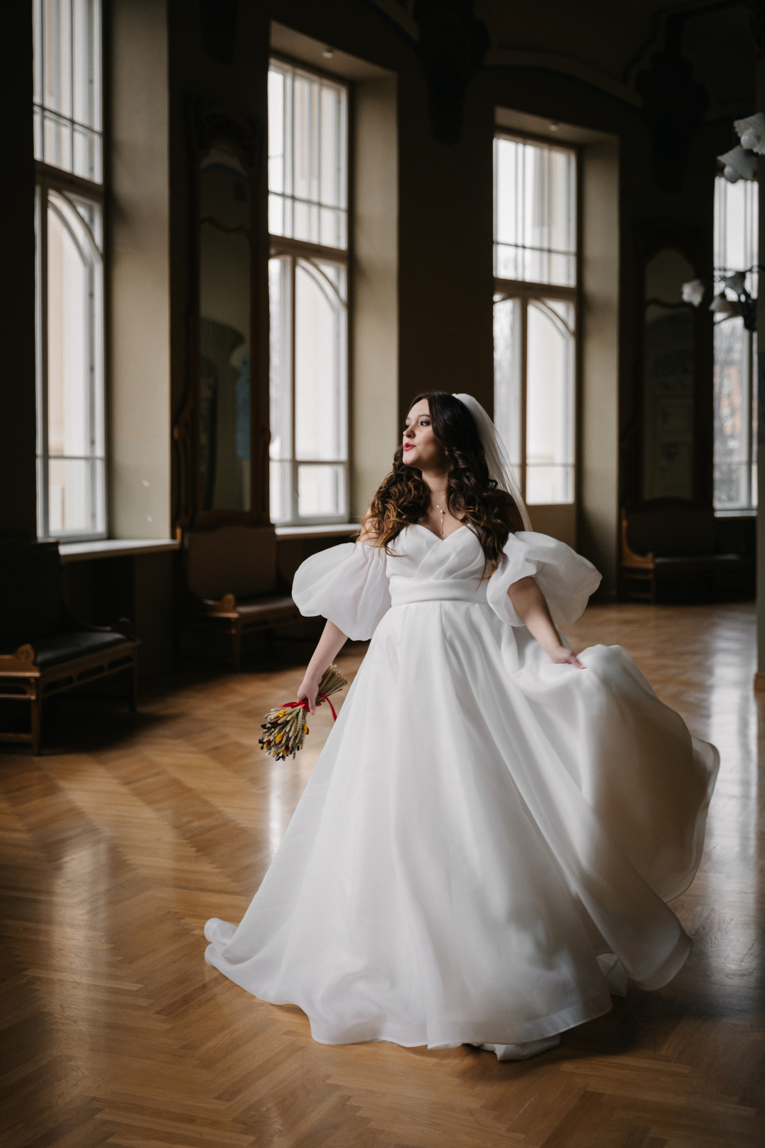 НОЯБРЬ| Дворец № 1, Новая Голландия, Витебский вокзал,. Свадебный фотограф в Санкт-Петербурге Полина Корзухина