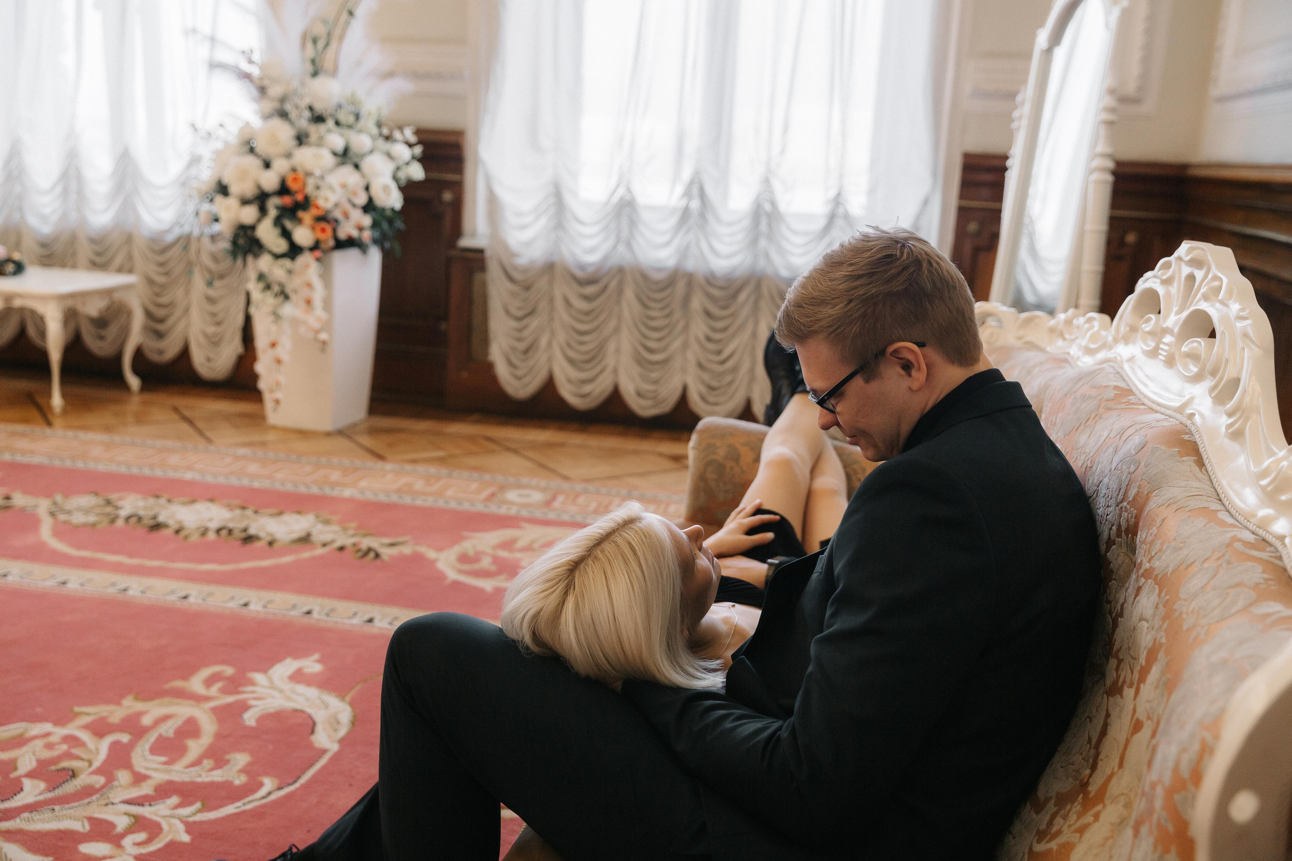 ДЕКАБРЬ | Дворец № 1 регистрация вдвоём. Свадебный фотограф в Санкт-Петербурге Полина Корзухина