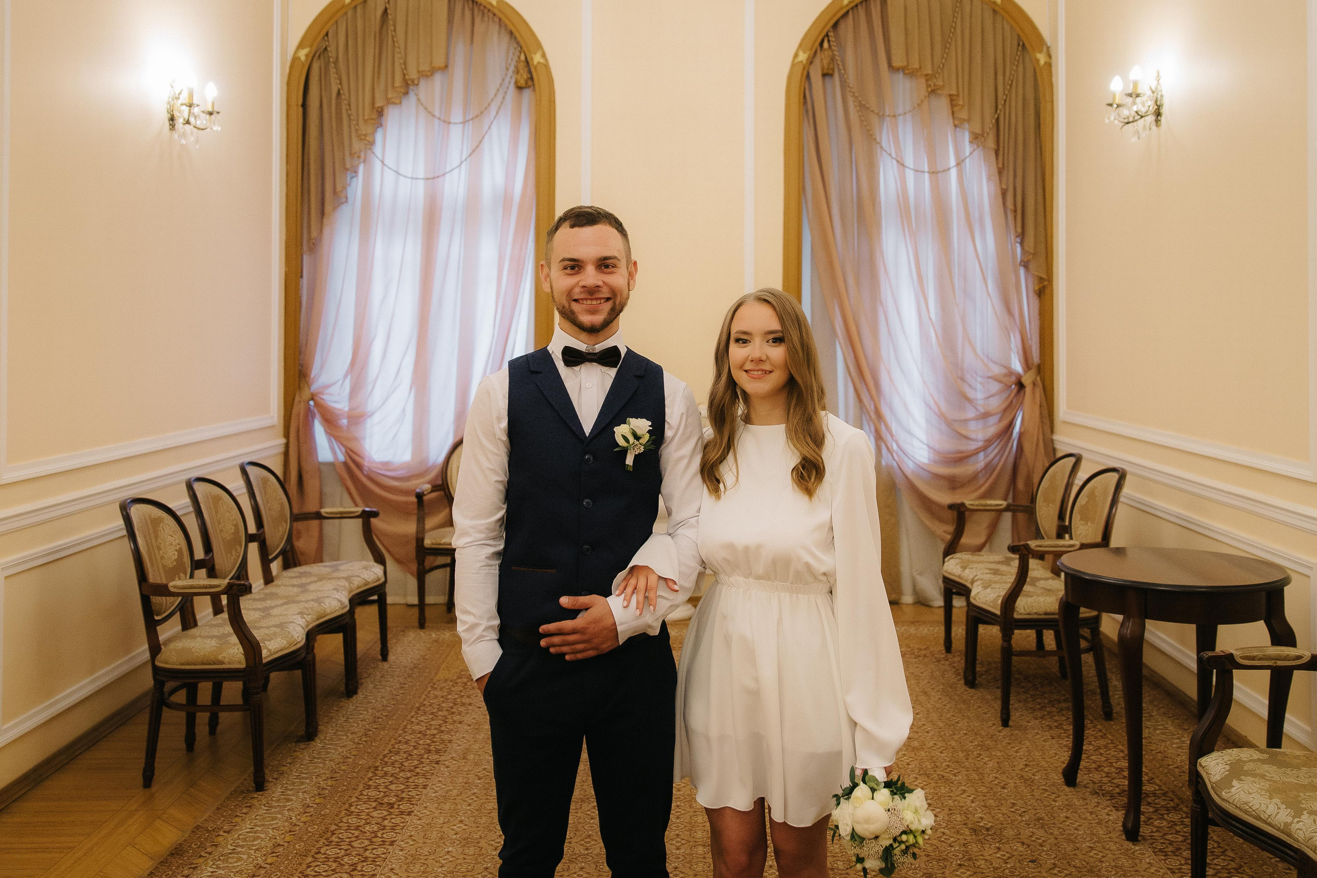 ПЕТРОГРАДСКИЙ ЗАГС | Август, Лопухинский сад, Петропавловка. Свадебный фотограф в Санкт-Петербурге Полина Корзухина