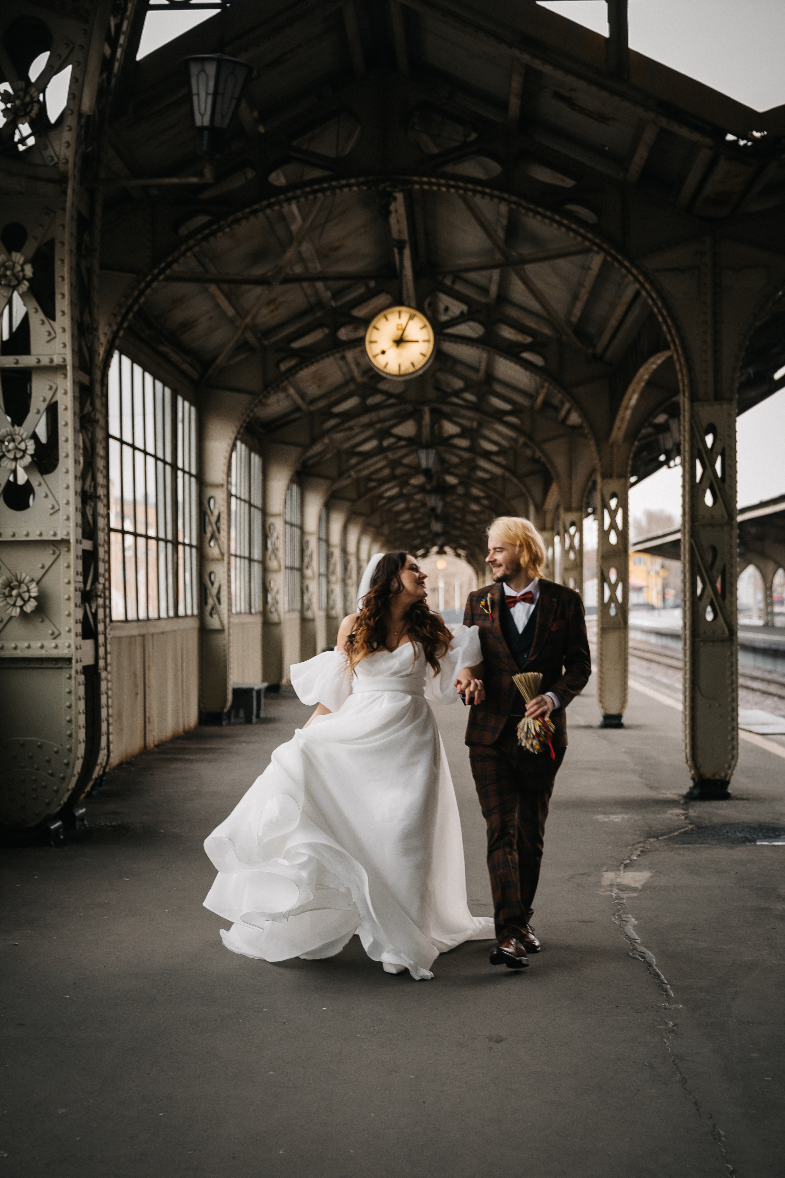 НОЯБРЬ| Дворец № 1, Новая Голландия, Витебский вокзал,. Свадебный фотограф в Санкт-Петербурге Полина Корзухина