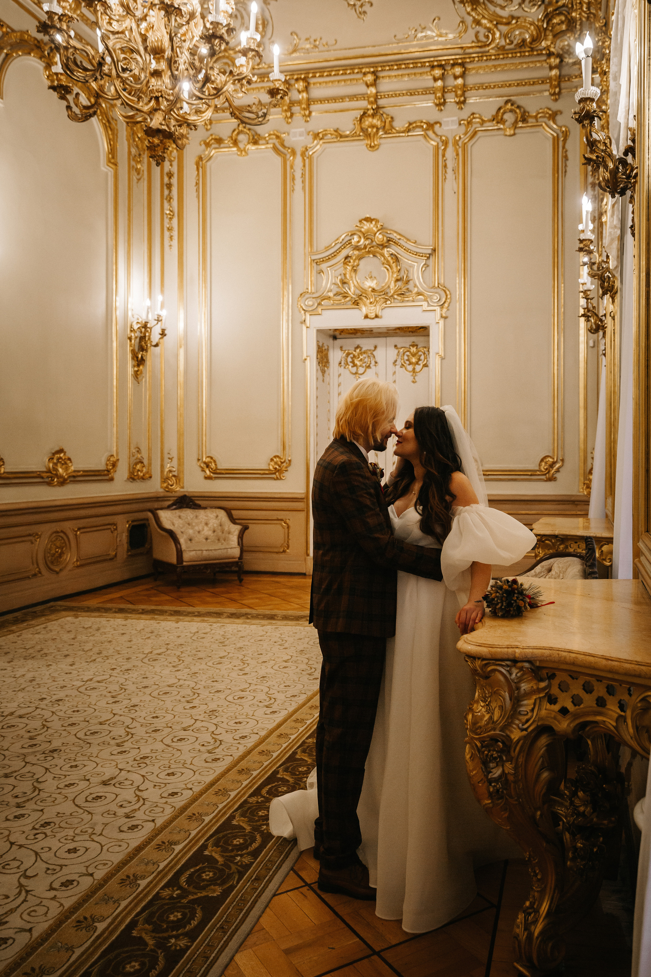 НОЯБРЬ| Дворец № 1, Новая Голландия, Витебский вокзал,. Свадебный фотограф в Санкт-Петербурге Полина Корзухина