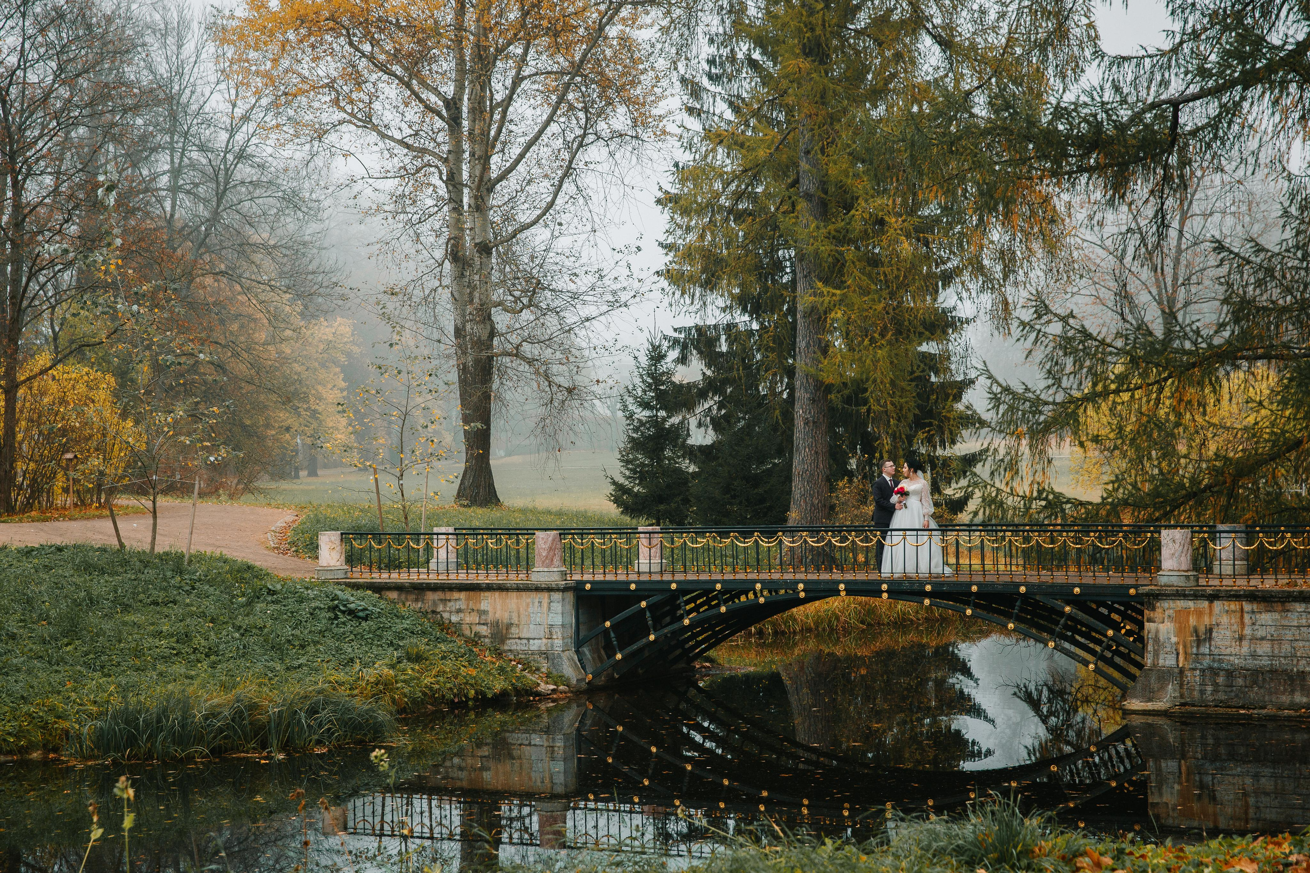 ДВОРЕЦ № 3 Пушкин| Октябрь, Екатерининский парк. Свадебный фотограф в Санкт-Петербурге Полина Корзухина