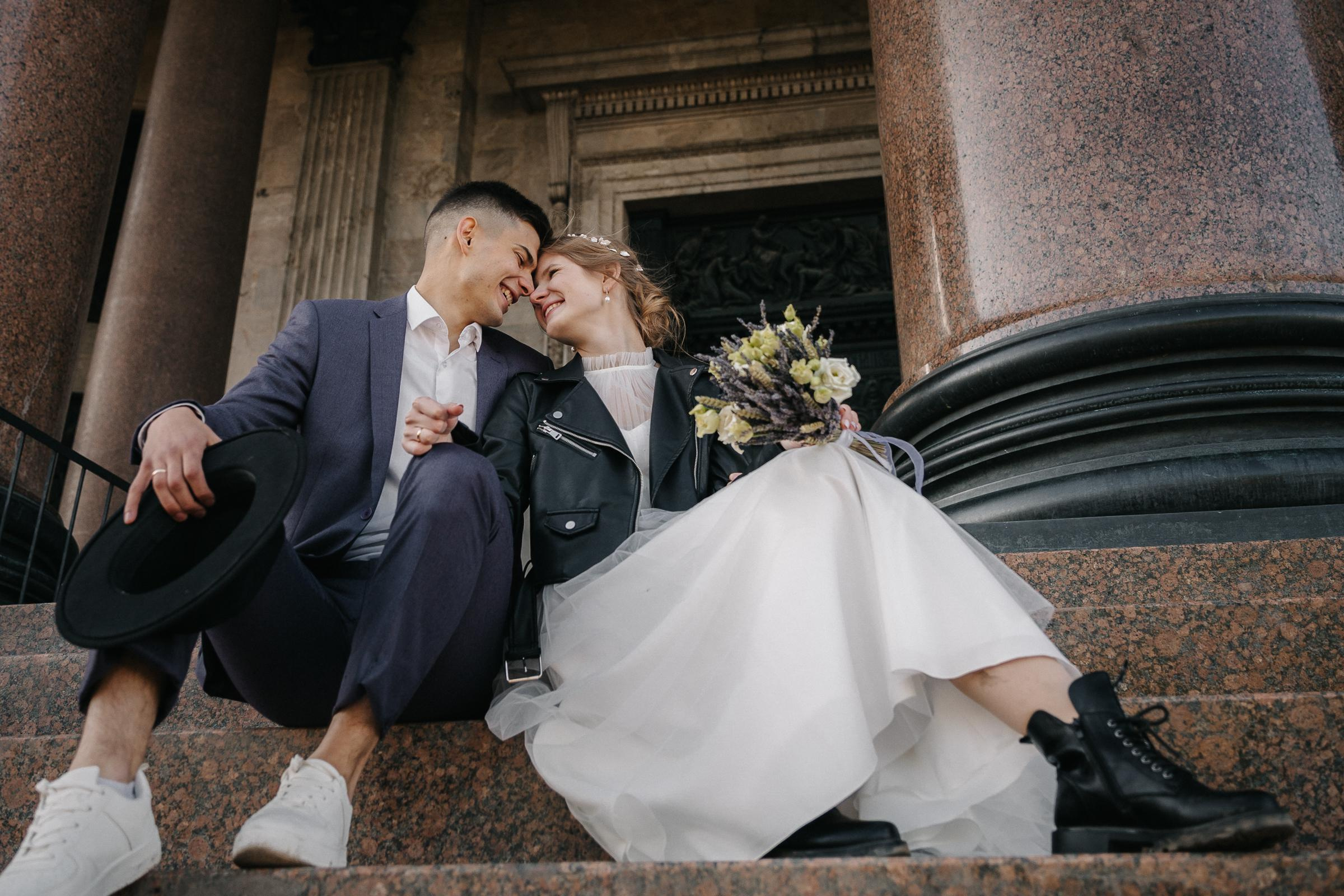 ИЮНЬ| Рассвет, Васильевский остров, Атланты, Исаакий. Свадебный фотограф в Санкт-Петербурге Полина Корзухина