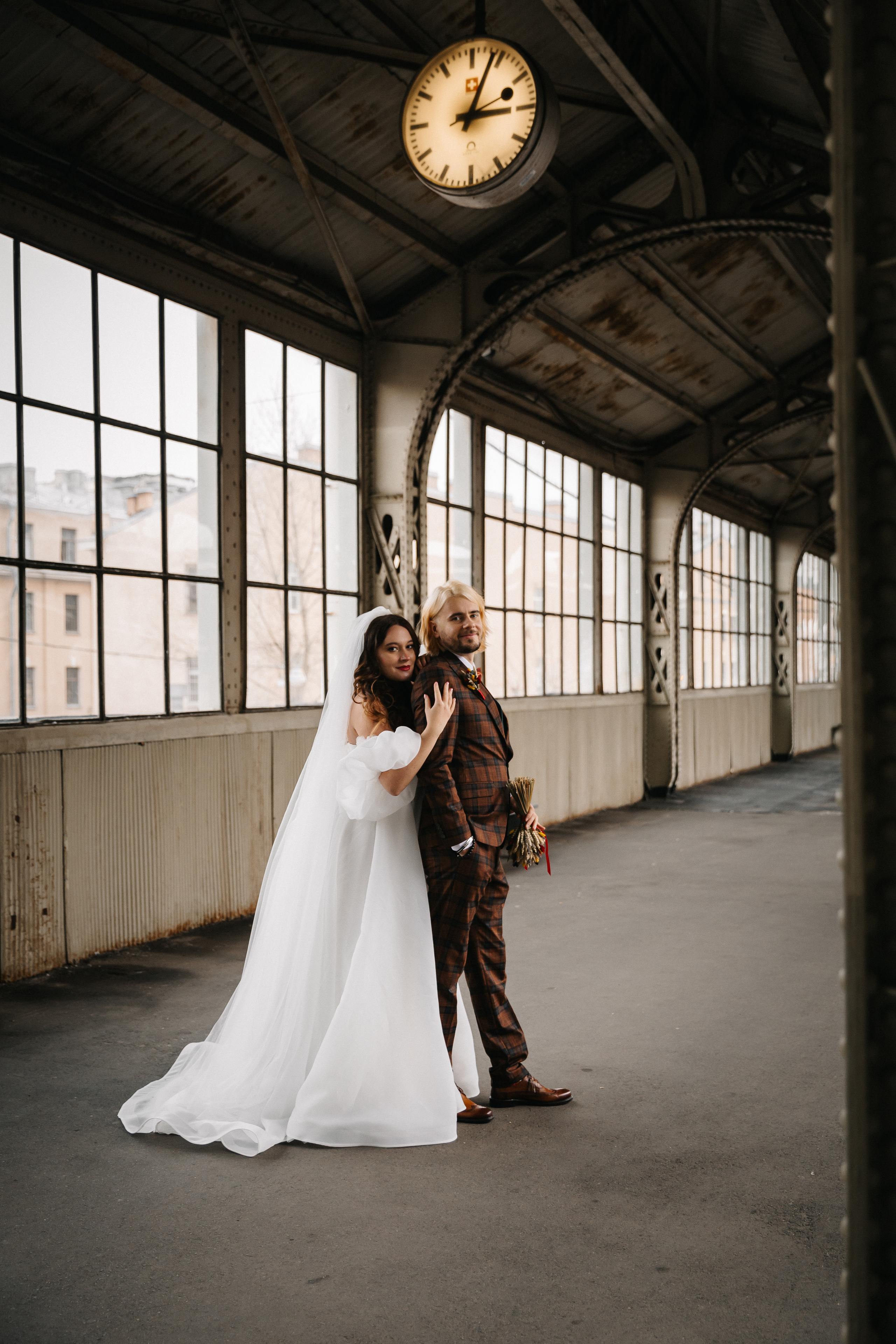 НОЯБРЬ| Дворец № 1, Новая Голландия, Витебский вокзал,. Свадебный фотограф в Санкт-Петербурге Полина Корзухина