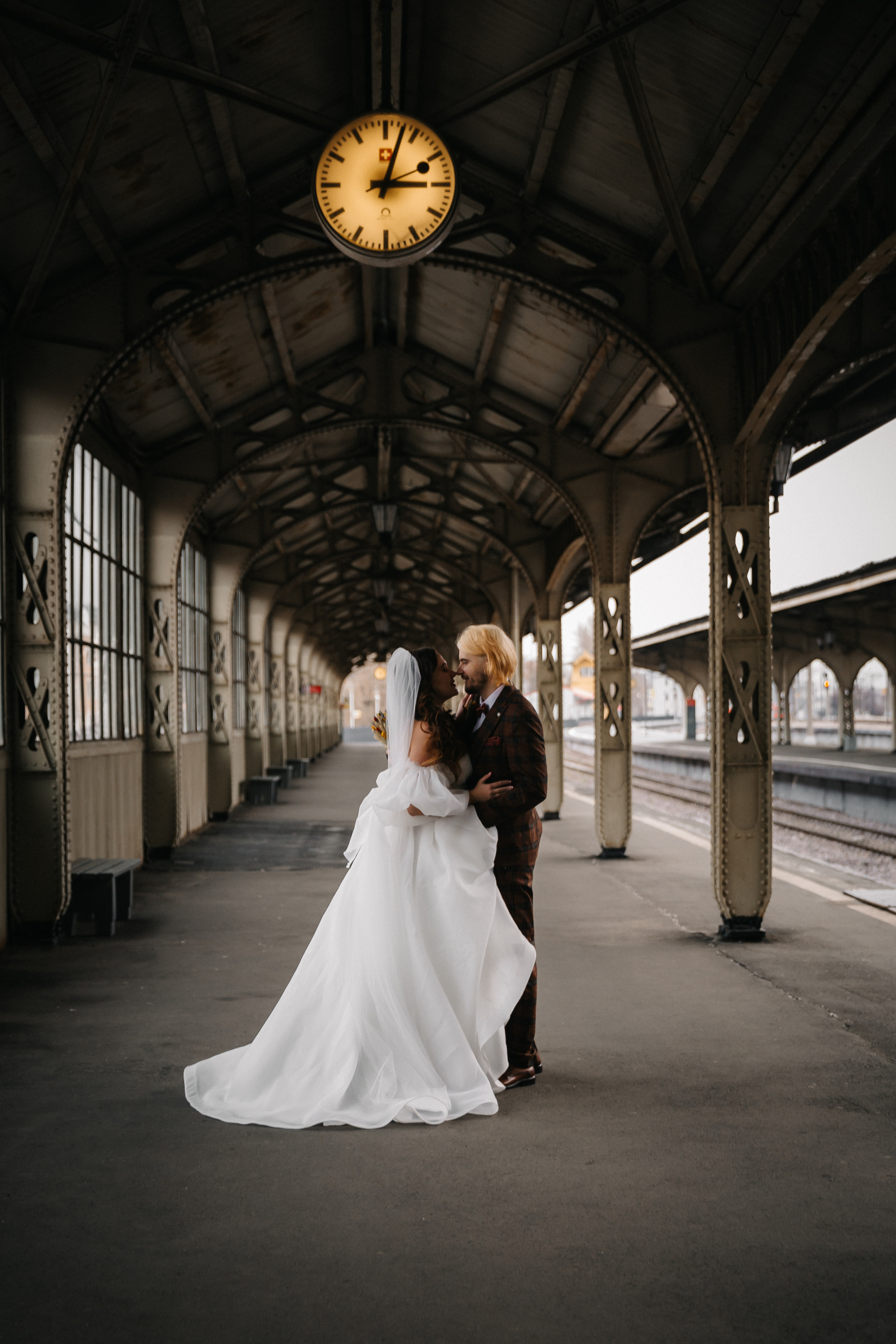 НОЯБРЬ| Дворец № 1, Новая Голландия, Витебский вокзал,. Свадебный фотограф в Санкт-Петербурге Полина Корзухина