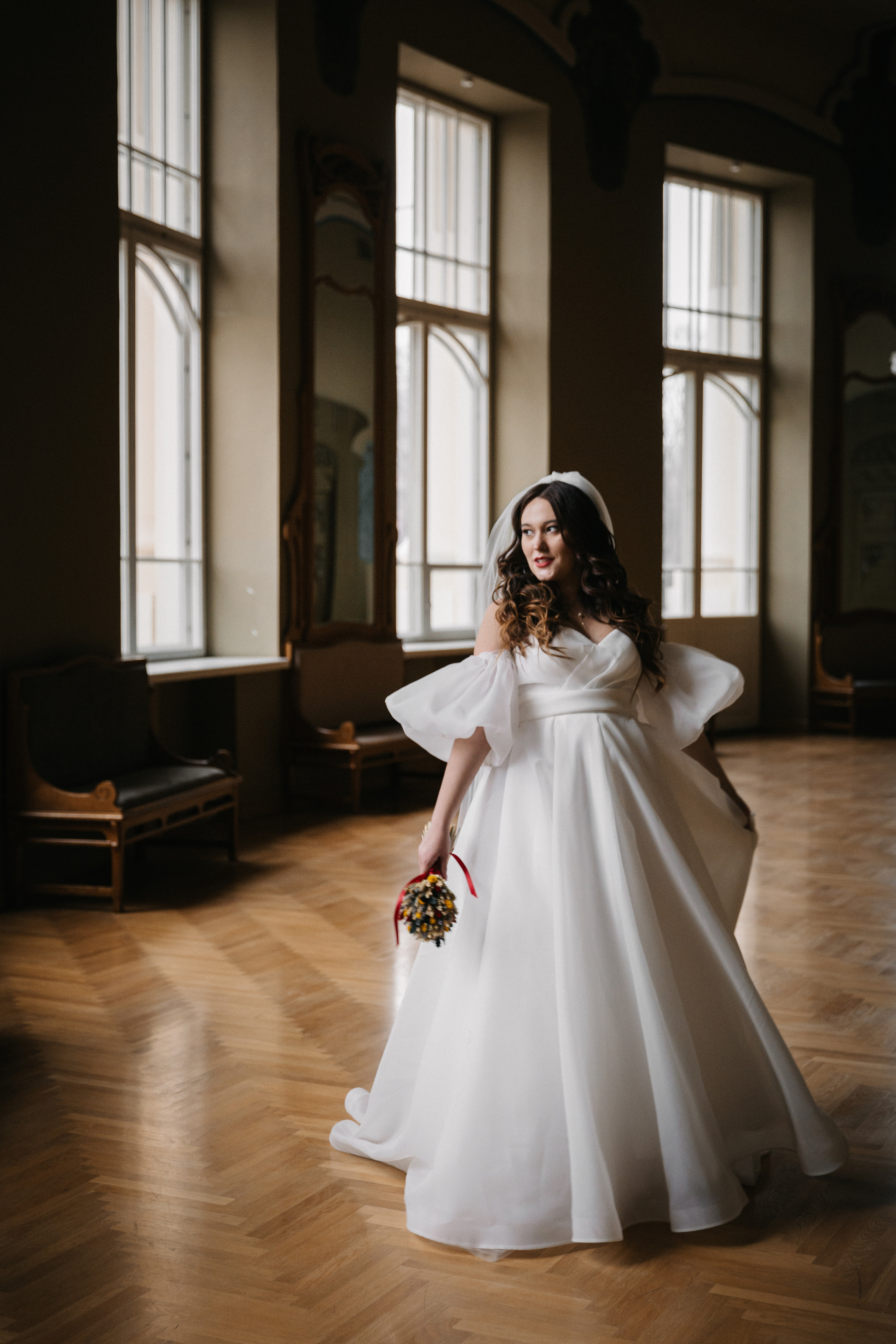 НОЯБРЬ| Дворец № 1, Новая Голландия, Витебский вокзал,. Свадебный фотограф в Санкт-Петербурге Полина Корзухина