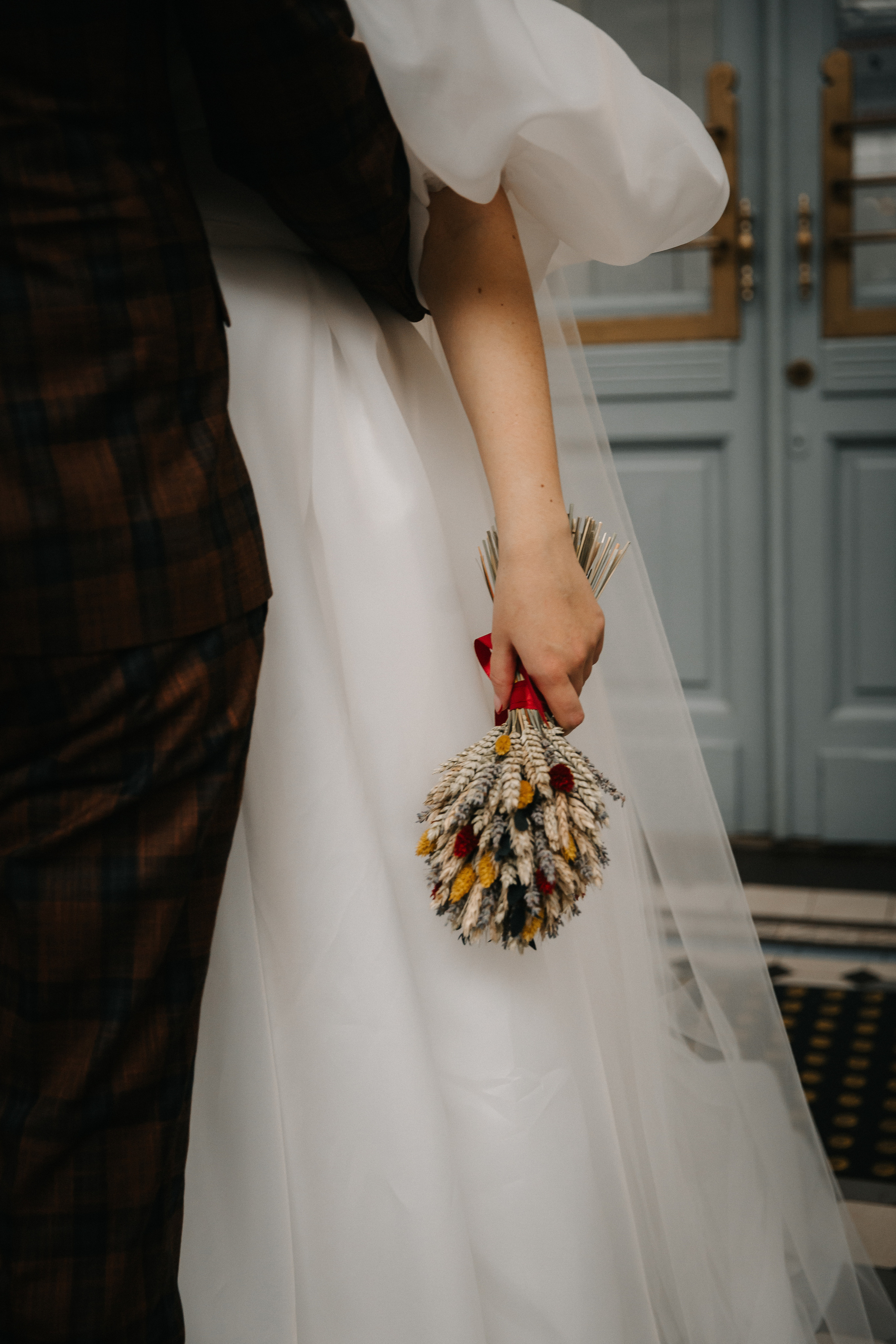 НОЯБРЬ| Дворец № 1, Новая Голландия, Витебский вокзал,. Свадебный фотограф в Санкт-Петербурге Полина Корзухина