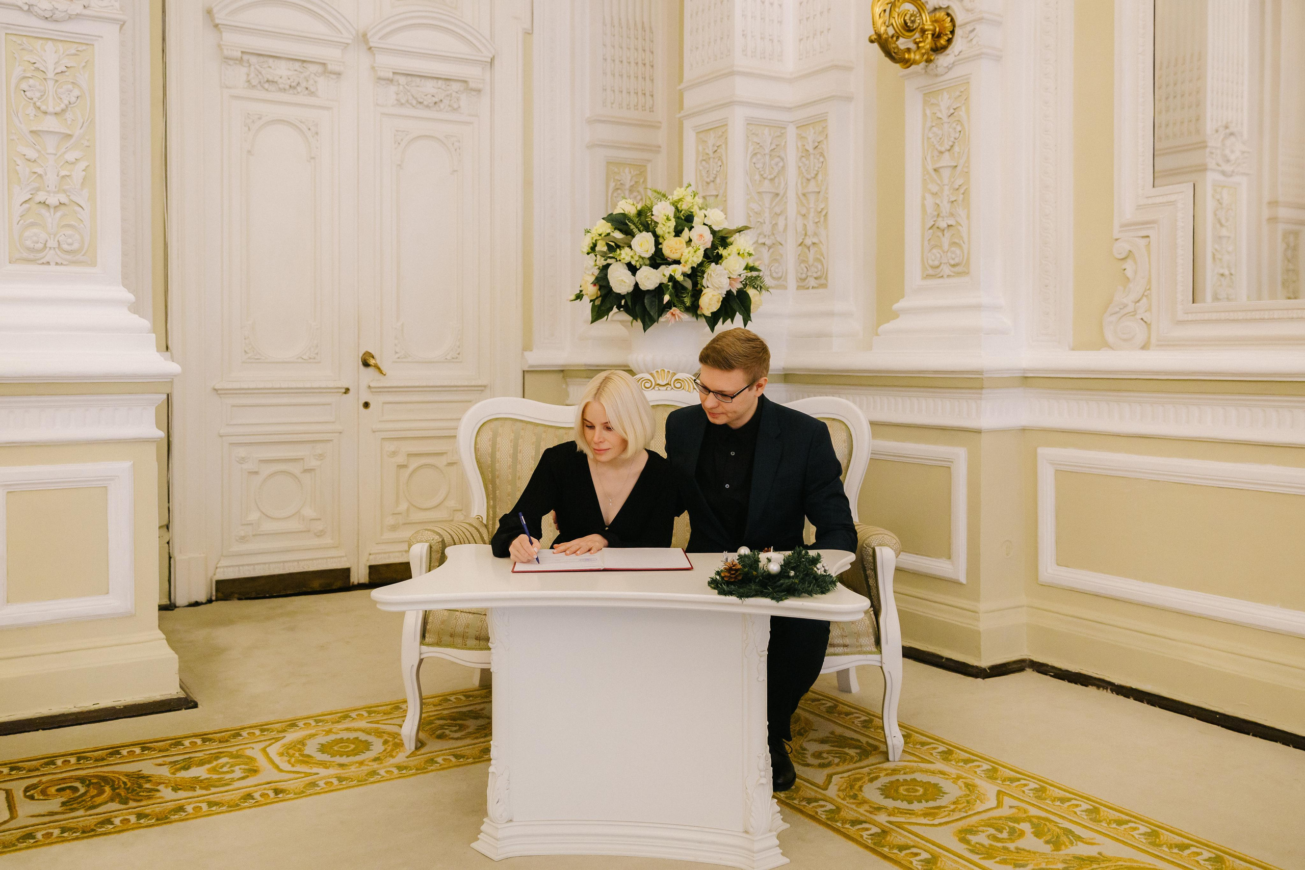 ДЕКАБРЬ | Дворец № 1 регистрация вдвоём. Свадебный фотограф в Санкт-Петербурге Полина Корзухина