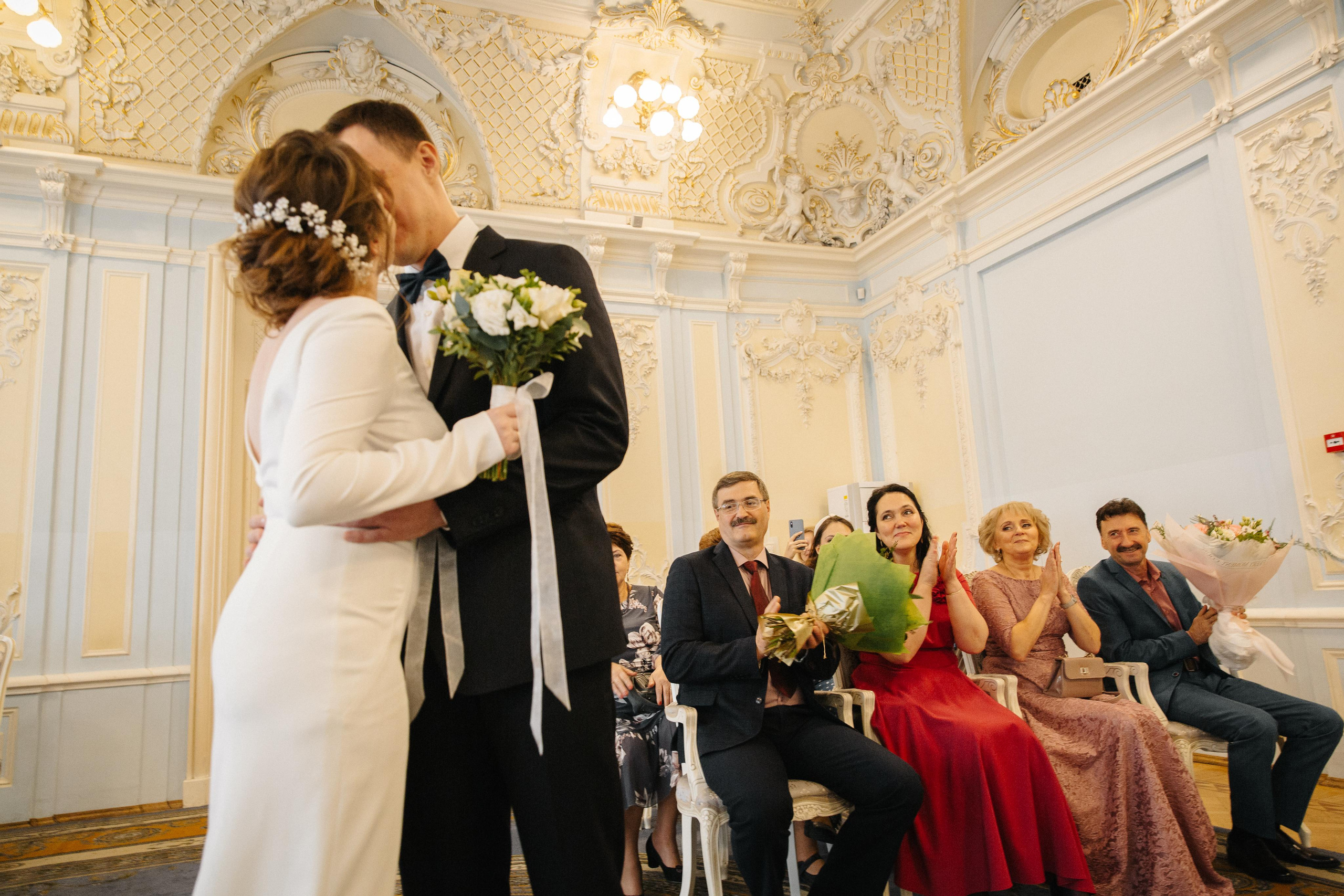 СЕНТЯБРЬ | Дворец № 2, Летний сад, Михайловский сад,. Свадебный фотограф в Санкт-Петербурге Полина Корзухина