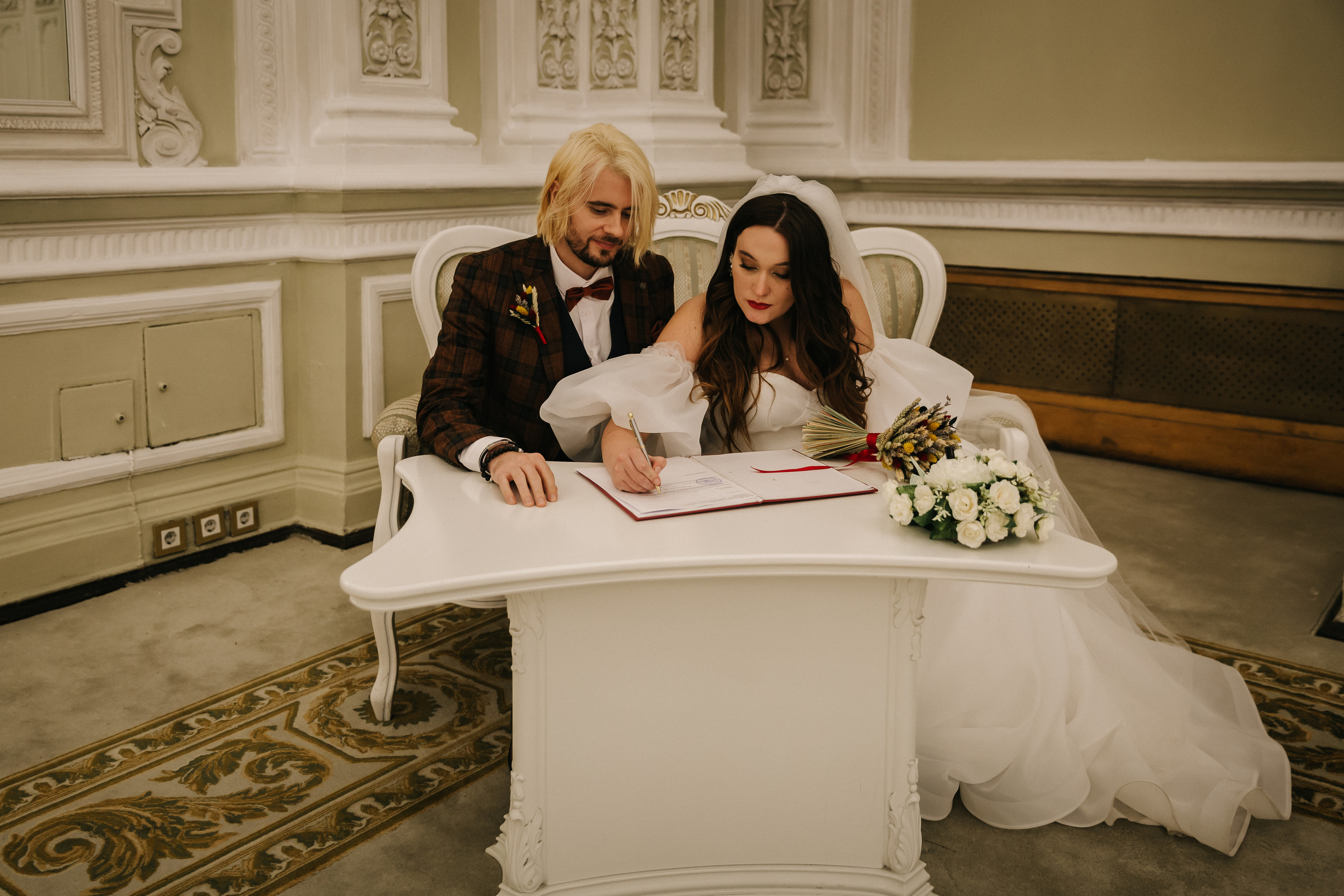 НОЯБРЬ| Дворец № 1, Новая Голландия, Витебский вокзал,. Свадебный фотограф в Санкт-Петербурге Полина Корзухина