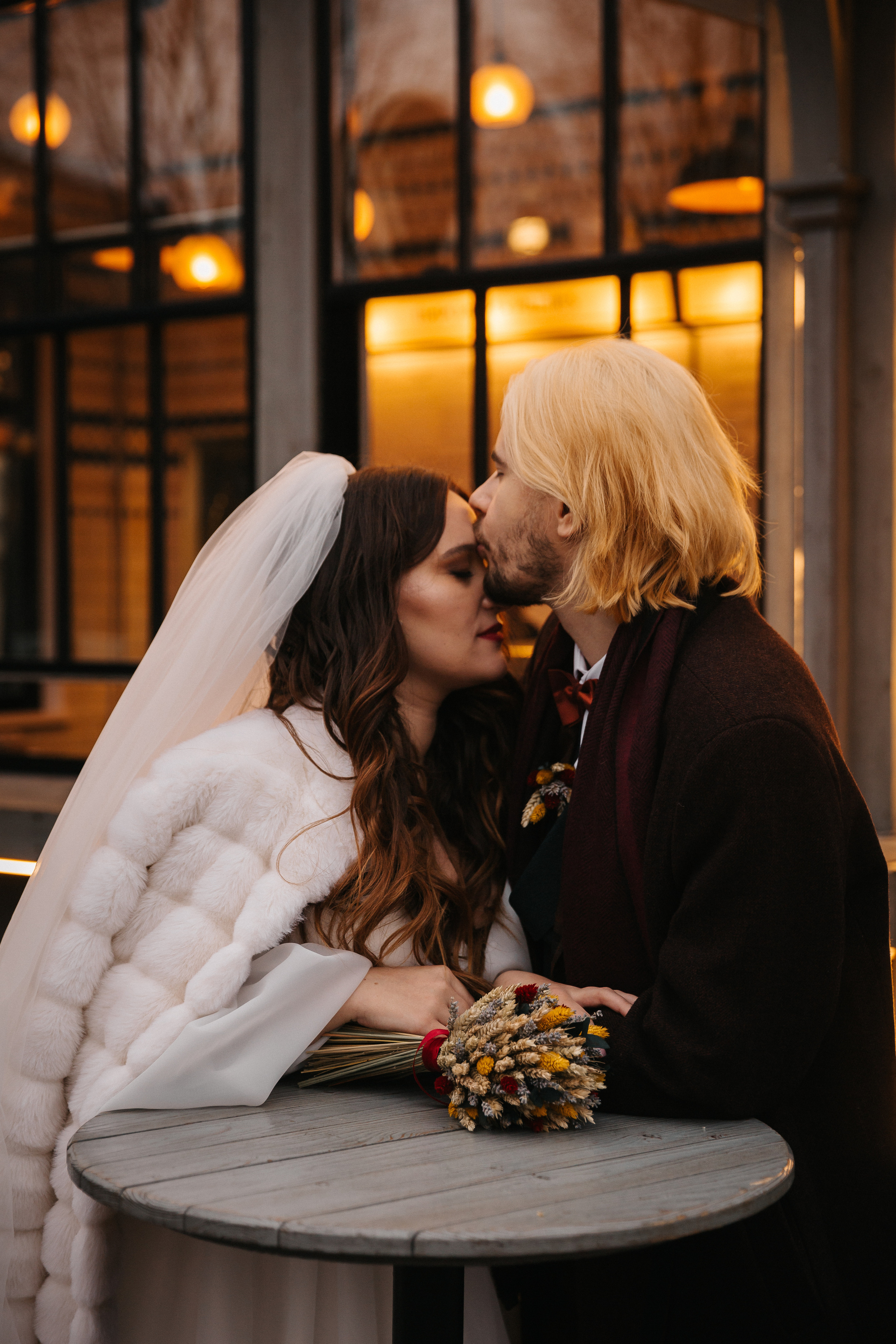 НОЯБРЬ| Дворец № 1, Новая Голландия, Витебский вокзал,. Свадебный фотограф в Санкт-Петербурге Полина Корзухина