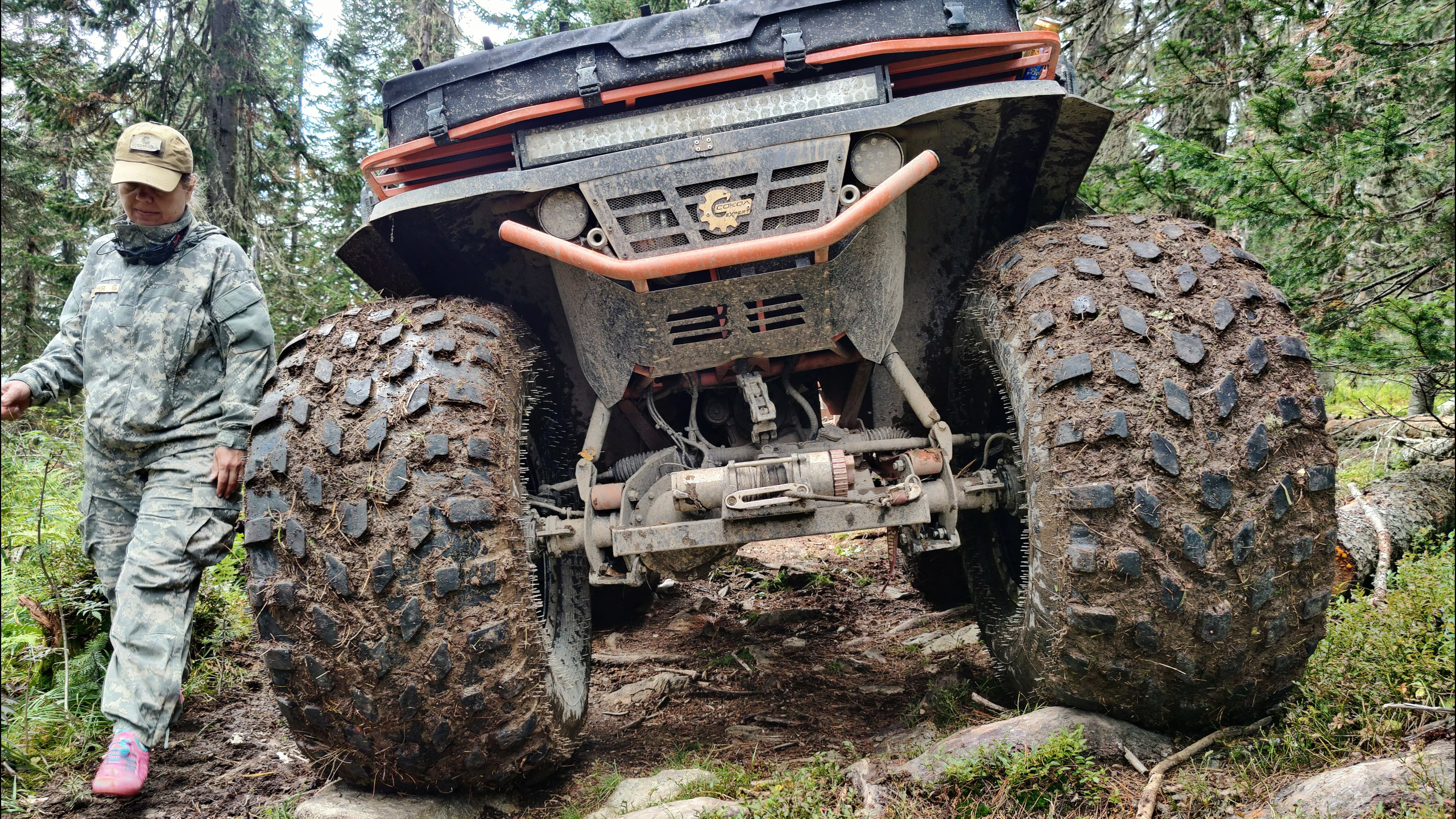 Фото и видеосъемка экстремальных походов на квадроциклах на Алтае