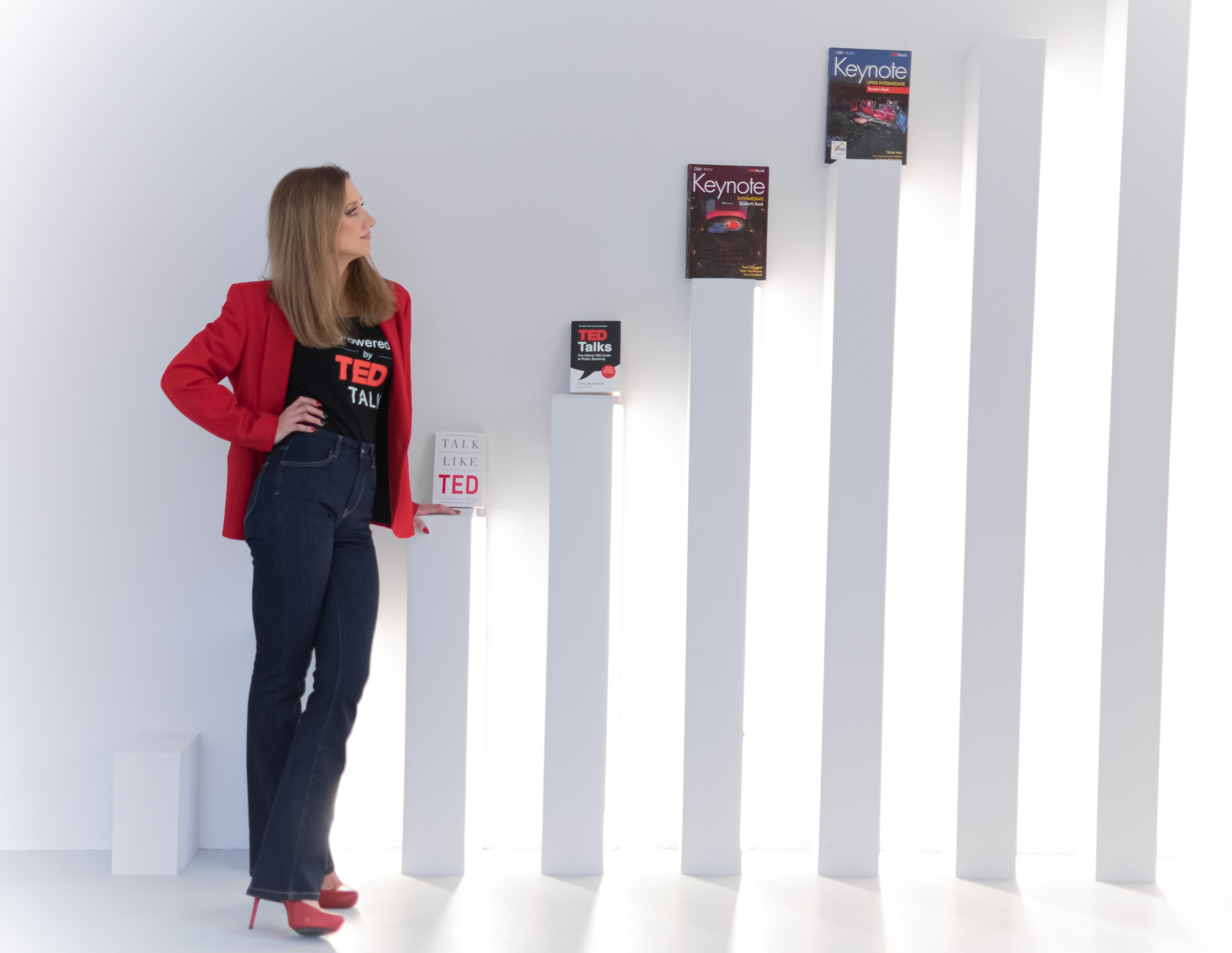 Фотосъемка контента для Яны — преподавателя английского языка. Свадебный и семейный фотограф Екатерина Пушан. Москва, Балашиха, Железнодорожный, Солнечногорск