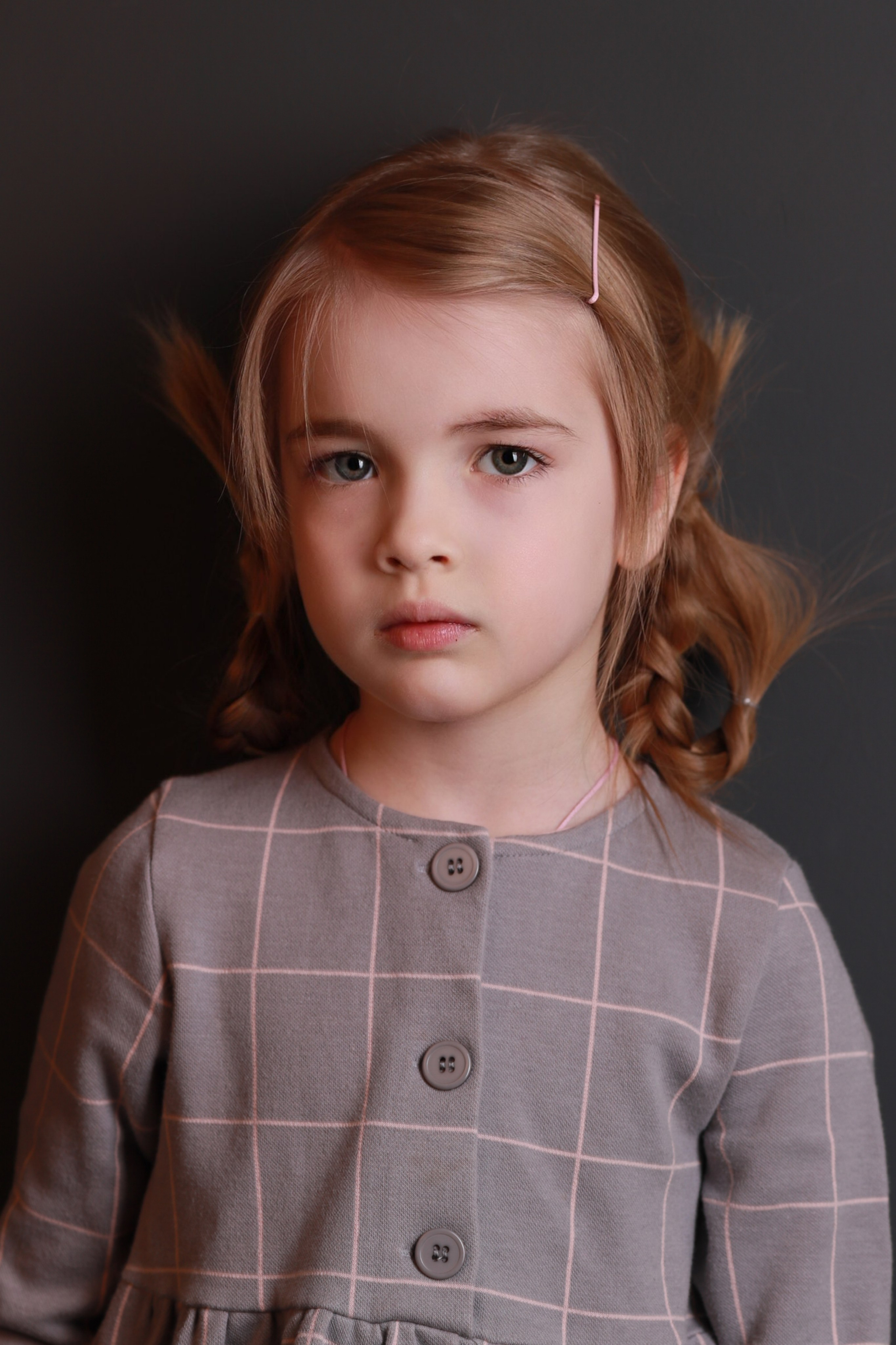 Юная актриса Верона Зверева. Портфолио актрисы. Профессиональный фотограф Алена Александрова
