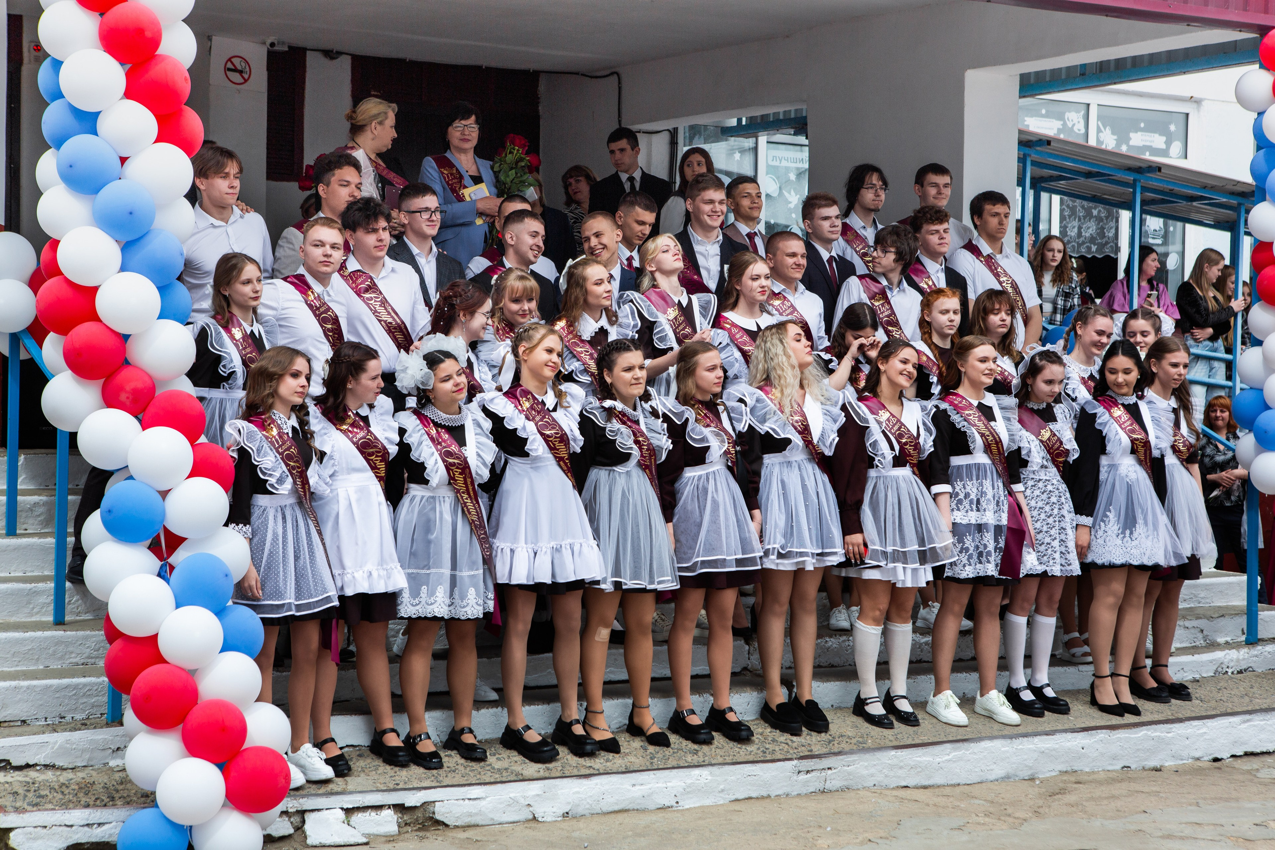ПОСЛЕДНИЙ ЗВОНОК 2025 9 ШКОЛА Г. МЦЕНСК. Профессиональный фотограф в Мценске и Орловской области