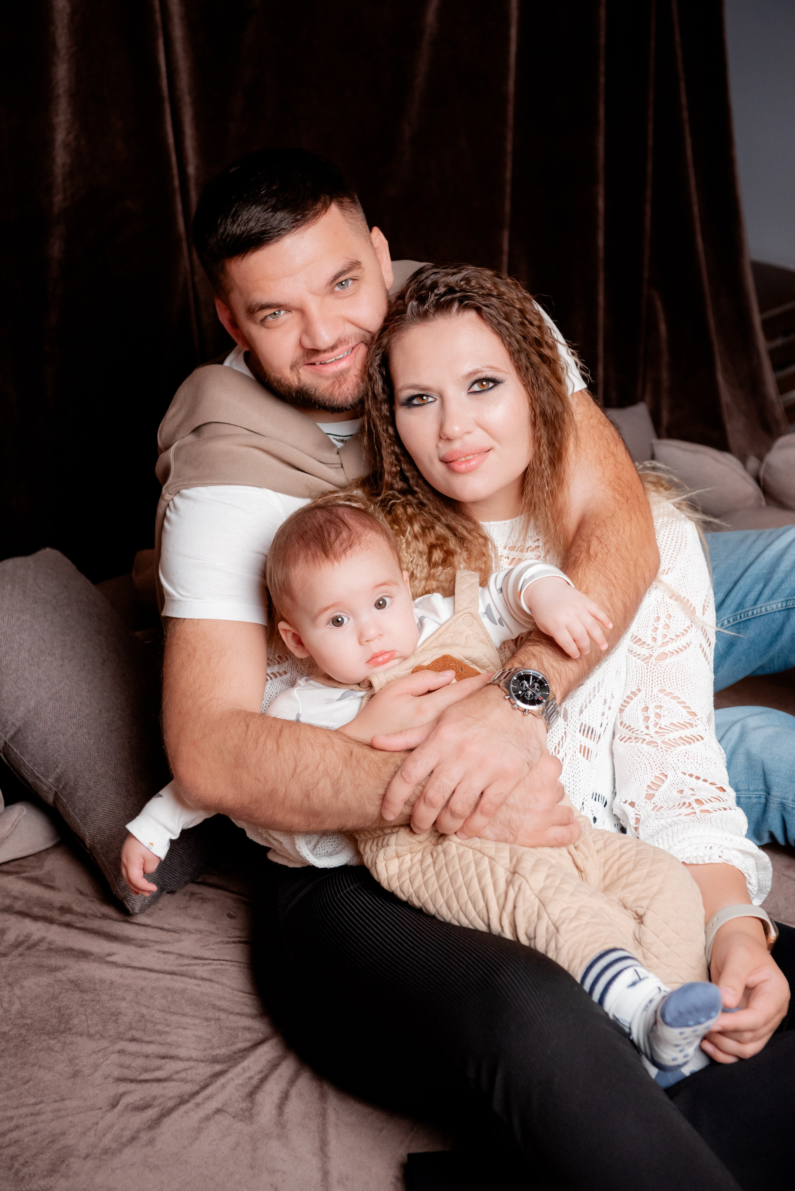 Семья Шварц в студии Атмосфера, зал Колорит. Фотограф в Волгограде и Волжском Александр Горбань