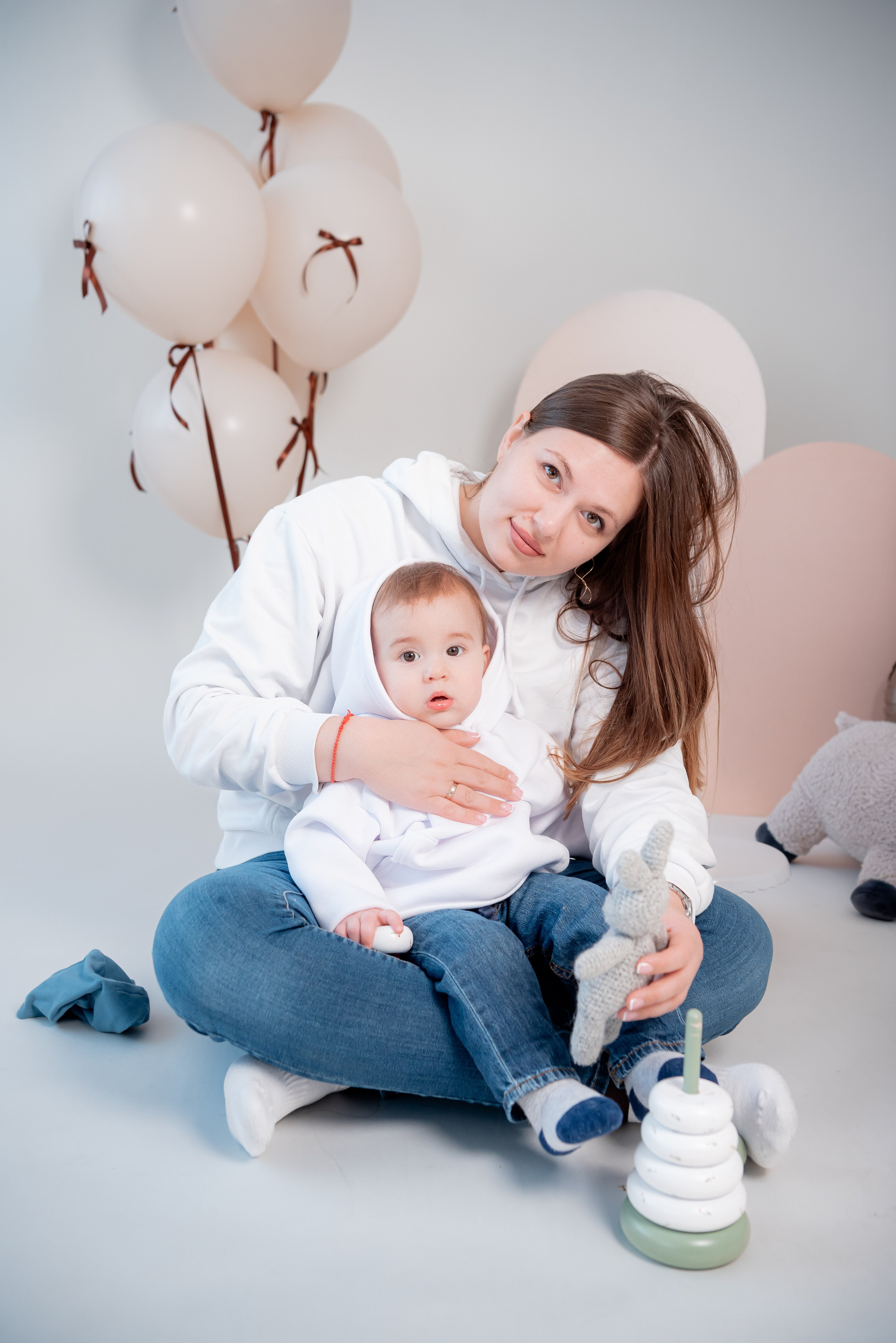 Семья в студии Скандибек. Фотограф в Волгограде и Волжском Александр Горбань