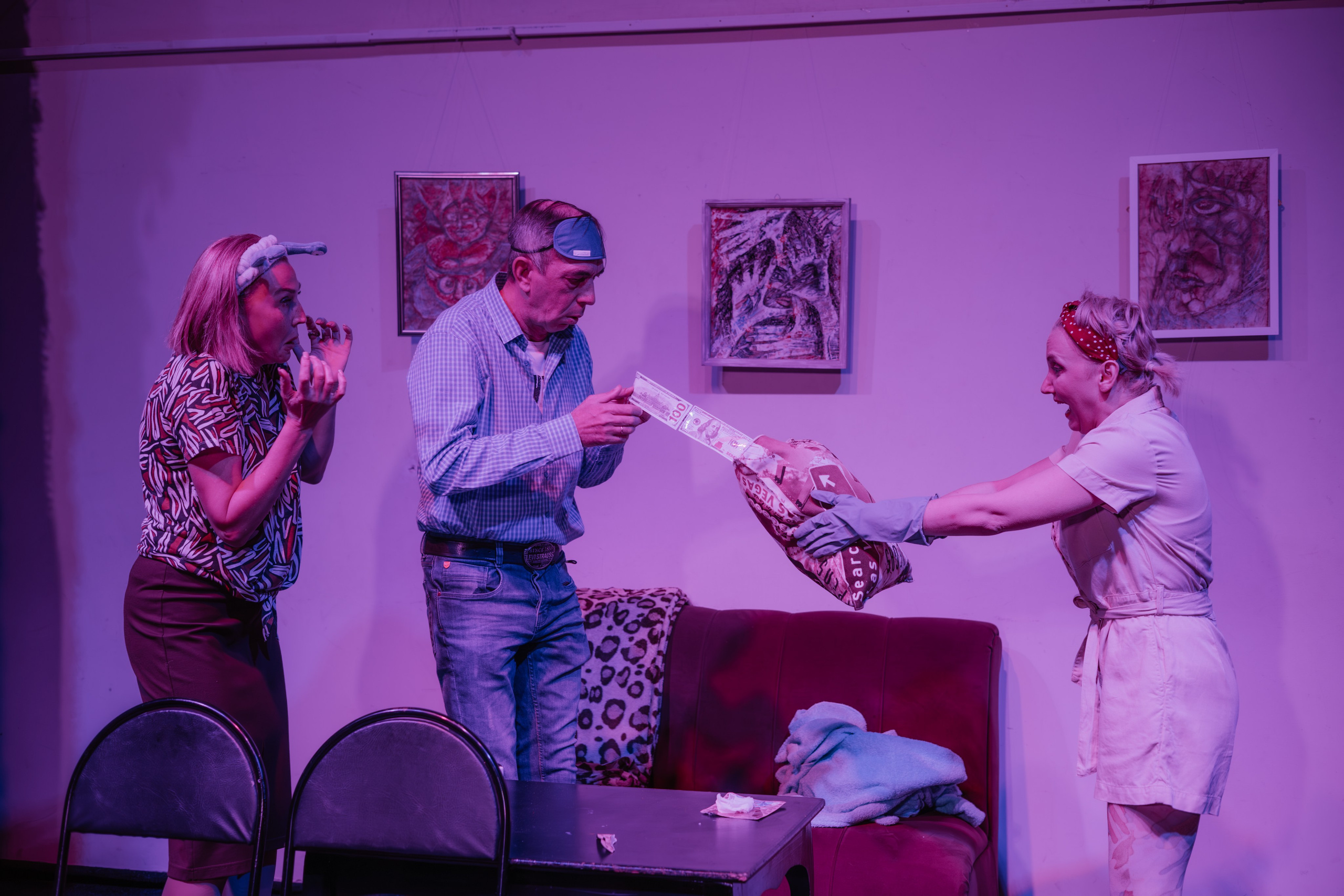 Дом актера «Денег много не бывает». Фотограф Марк Файзулин