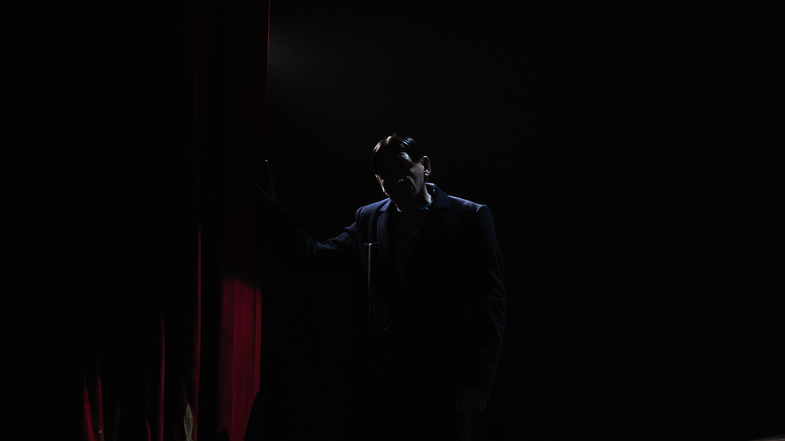 Астраханский Драматический Театр «Леди Макбет». Фотограф Марк Файзулин