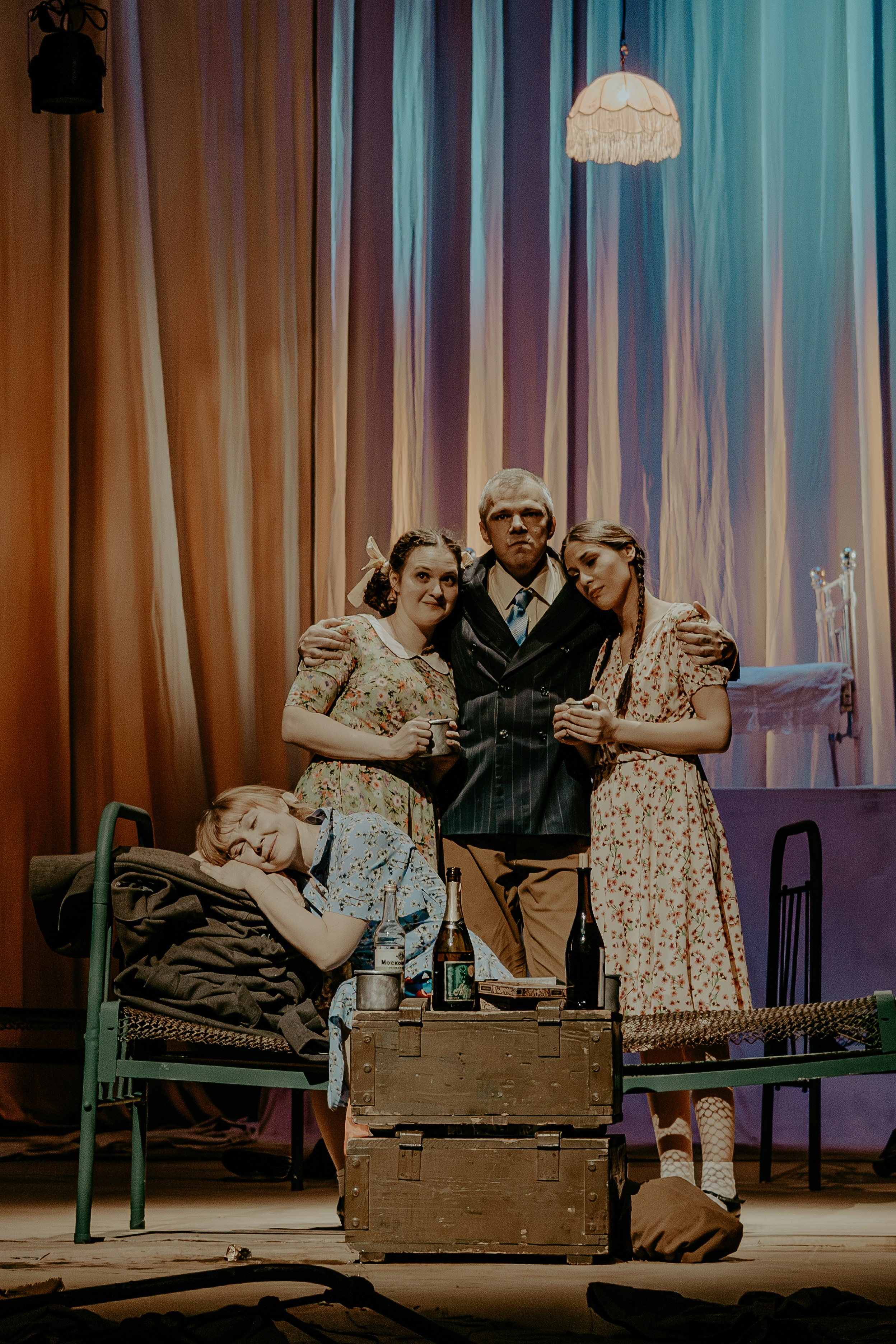 Театр Юного Зрителя " Не покидай меня». Фотограф Марк Файзулин