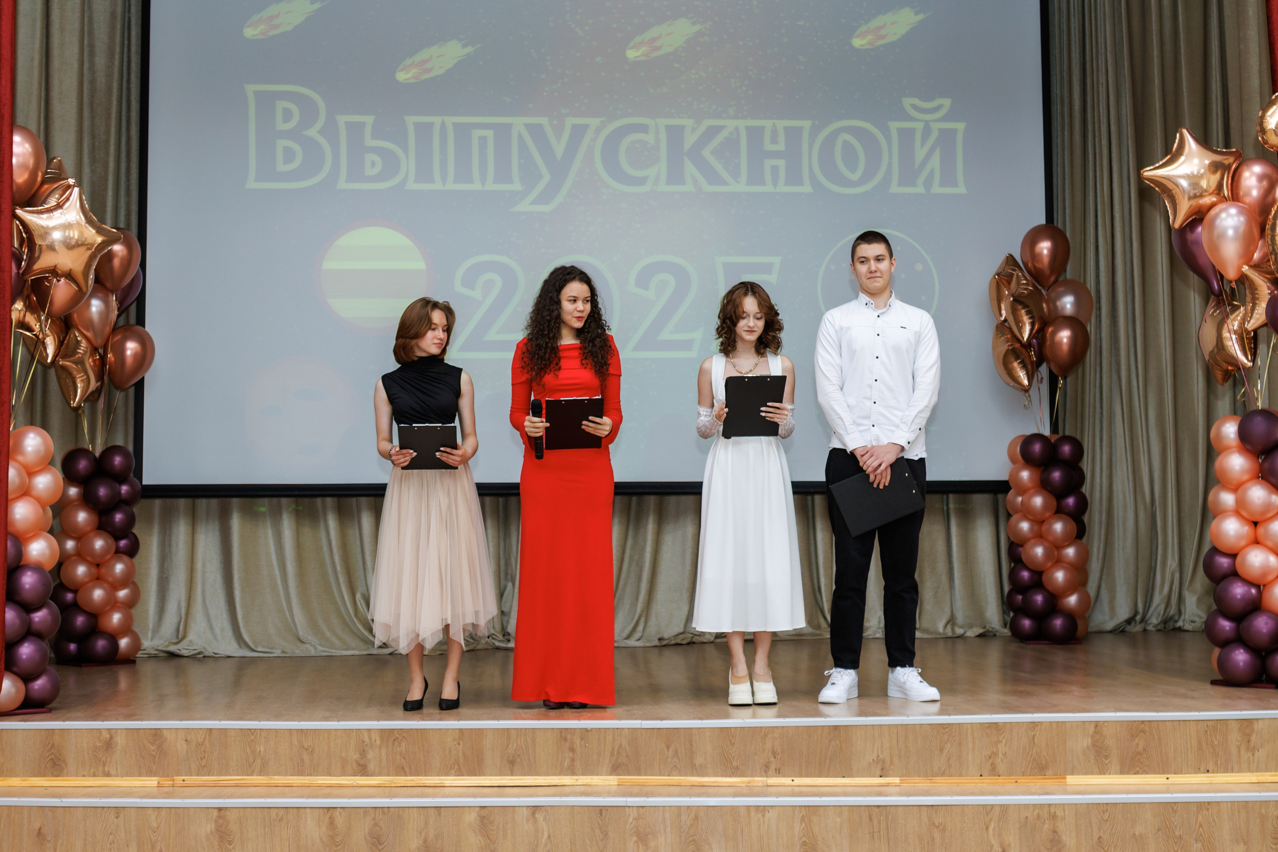 9 класс / Выпускной / Гимназия № 1558 / г. Москва. Детский и семейный фотограф Мария Киселёва. Москва