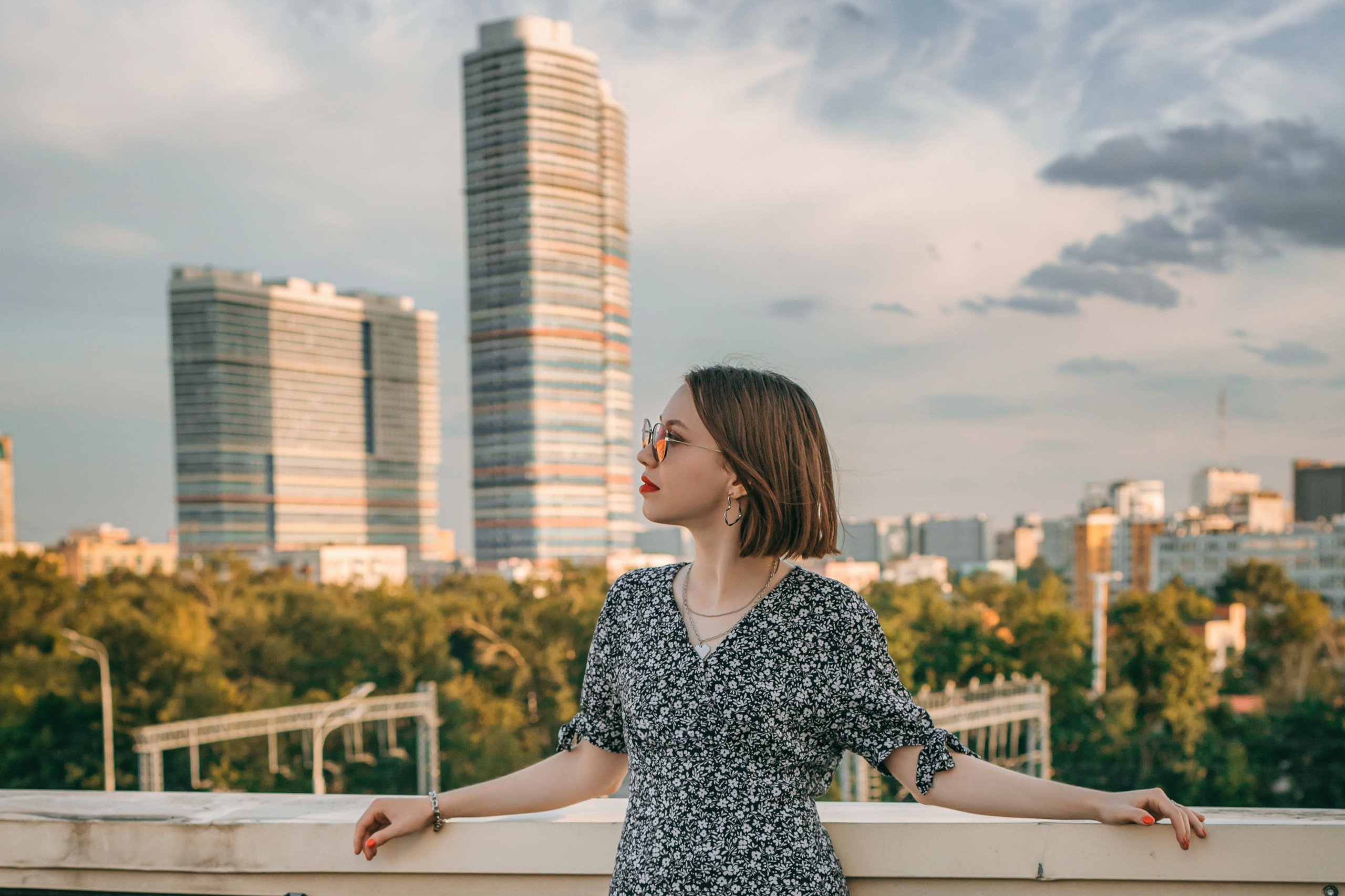 Александра Белая| Стрит съёмка | Фотосессия hr менеджера в Москве. Семейный фотограф в Саратове Кузьминская Анжелика