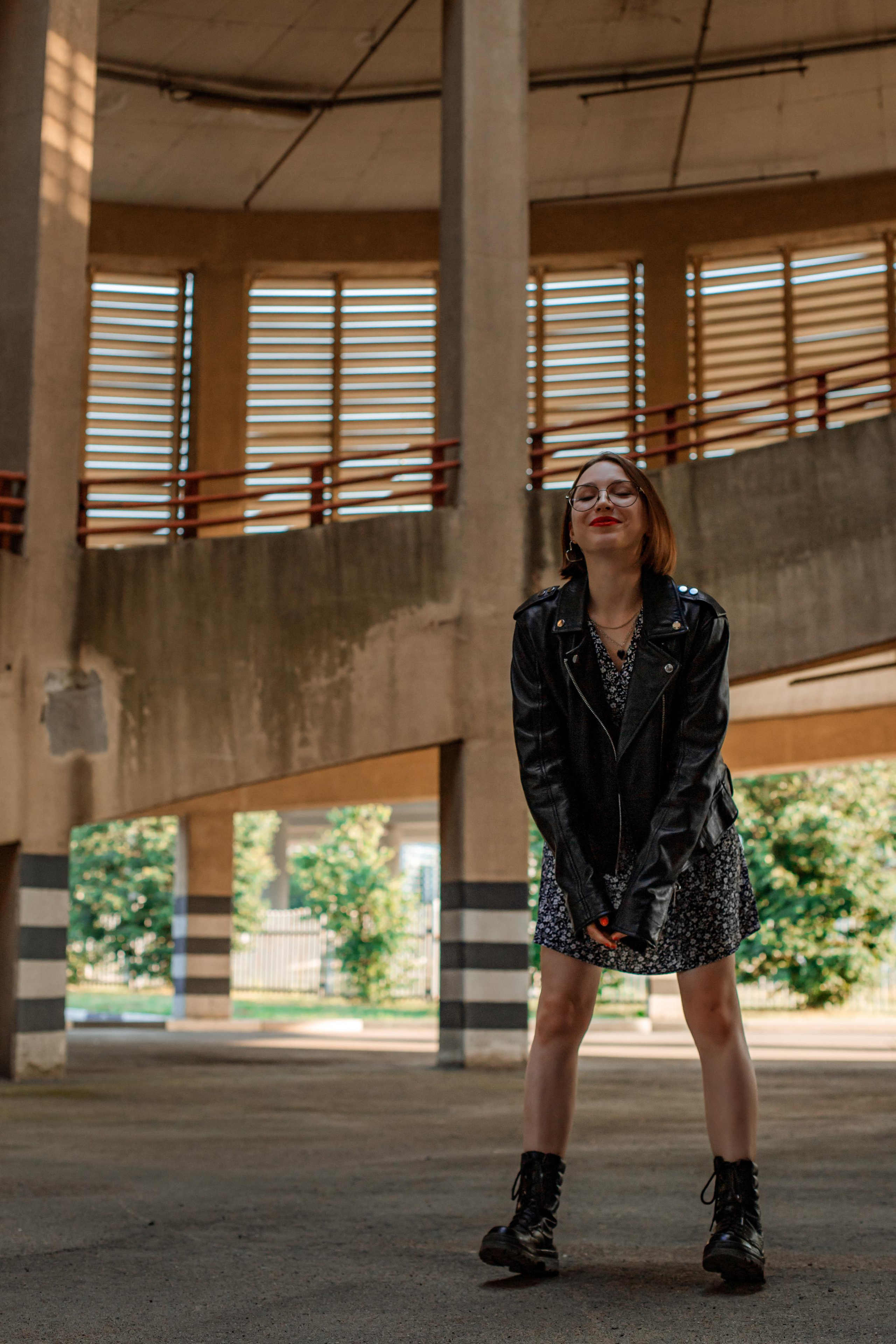 Александра Белая| Стрит съёмка | Фотосессия hr менеджера в Москве. Семейный фотограф в Саратове Кузьминская Анжелика