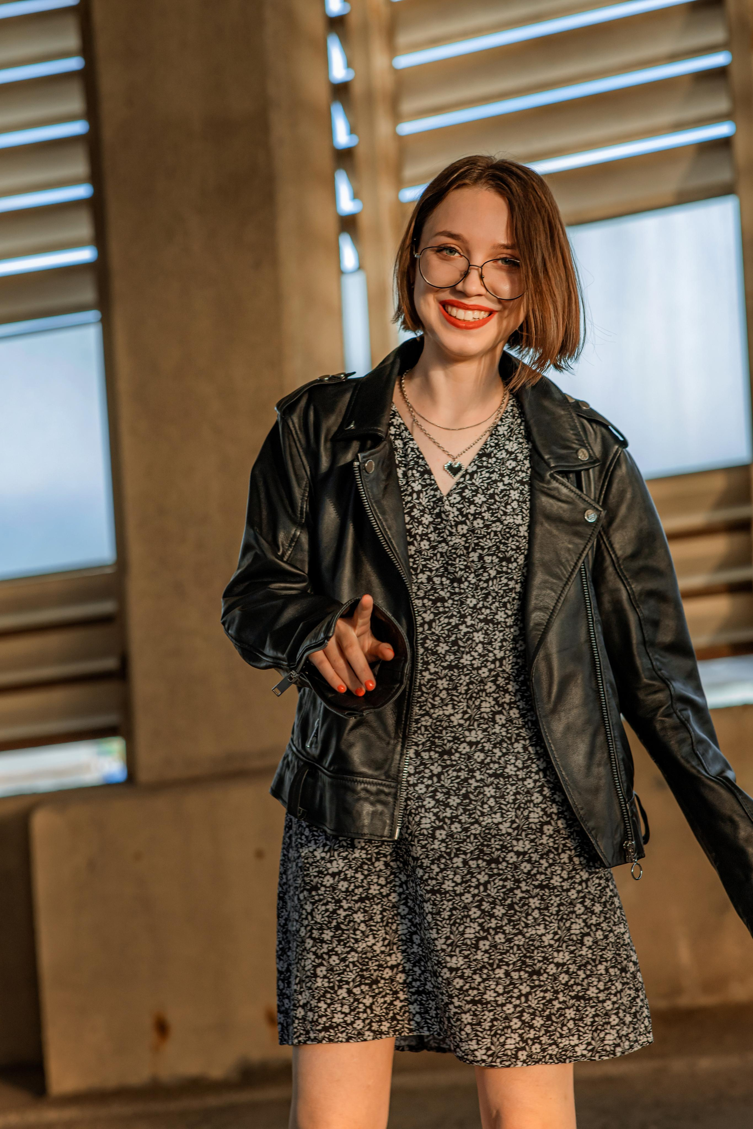 Александра Белая| Стрит съёмка | Фотосессия hr менеджера в Москве. Семейный фотограф в Саратове Кузьминская Анжелика