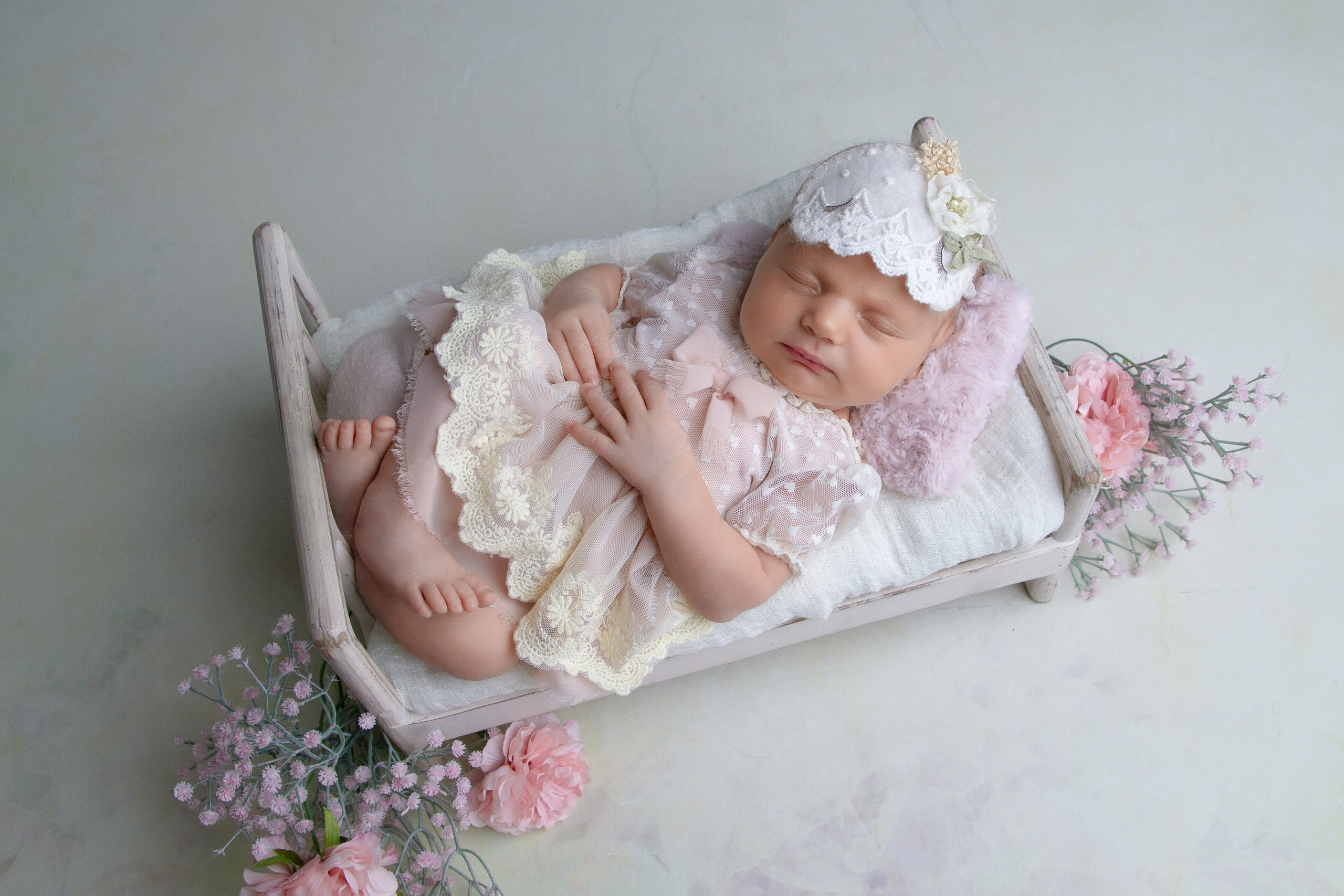 Портфолио. Самая первая фотосессия малыша! Профессиональная съемка новорожденных Newborn в Москве и МО!