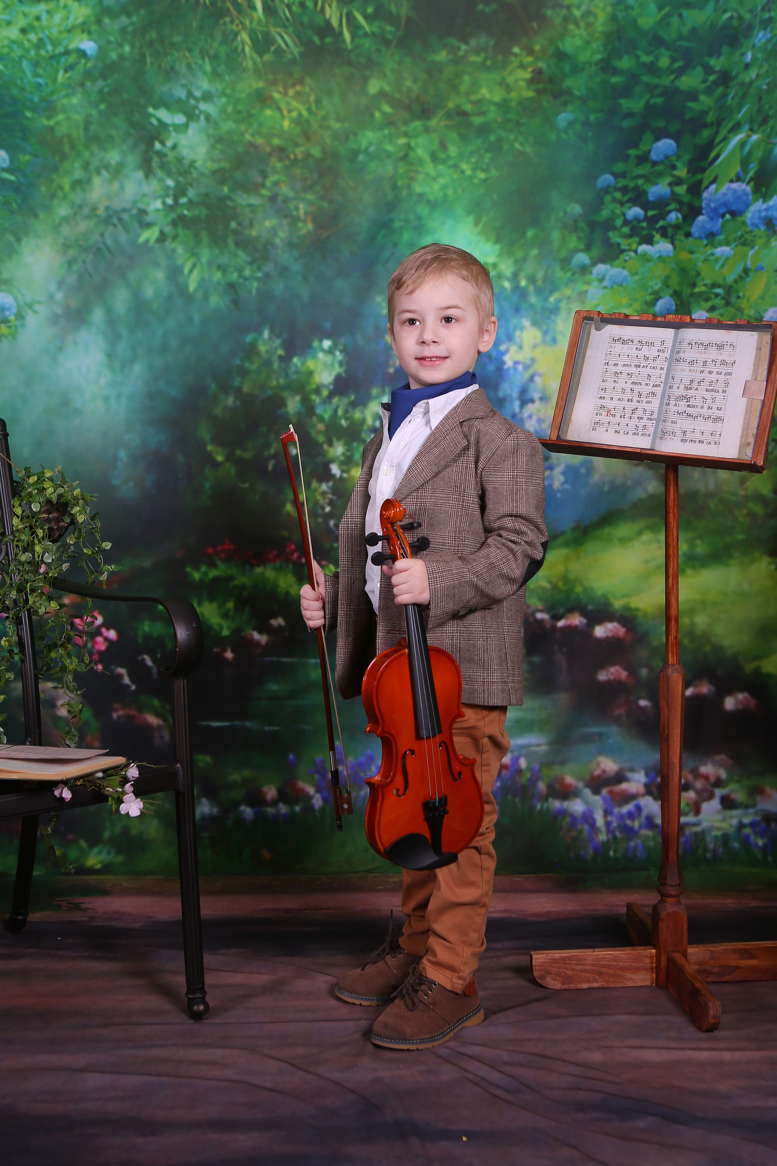 Весенняя Симфония. Студия детской и семейной фотографии 12кадров