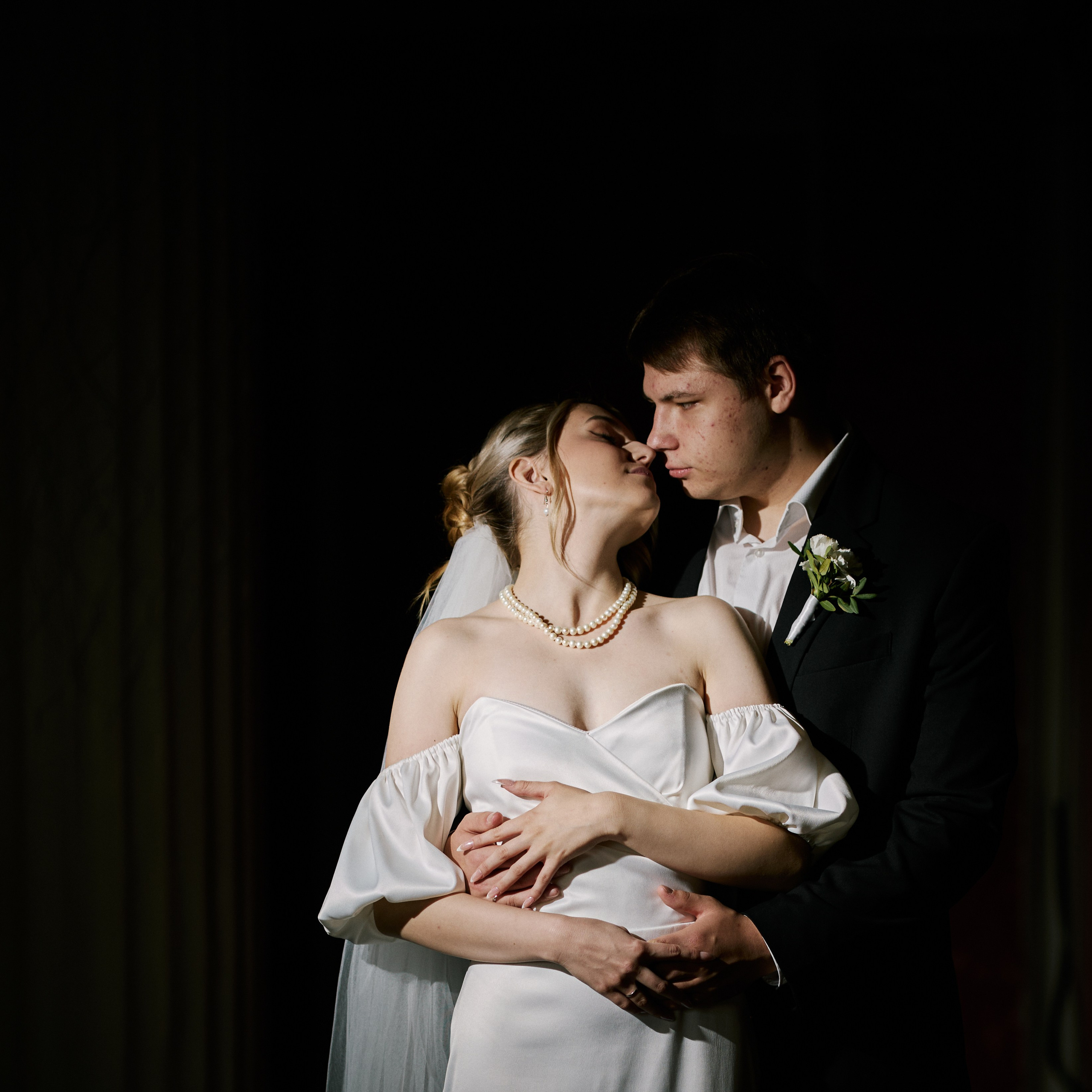 Артемий и Ульяна. Свадебный и семейный фотограф в г. Волхов Алексей Кочерыжкин