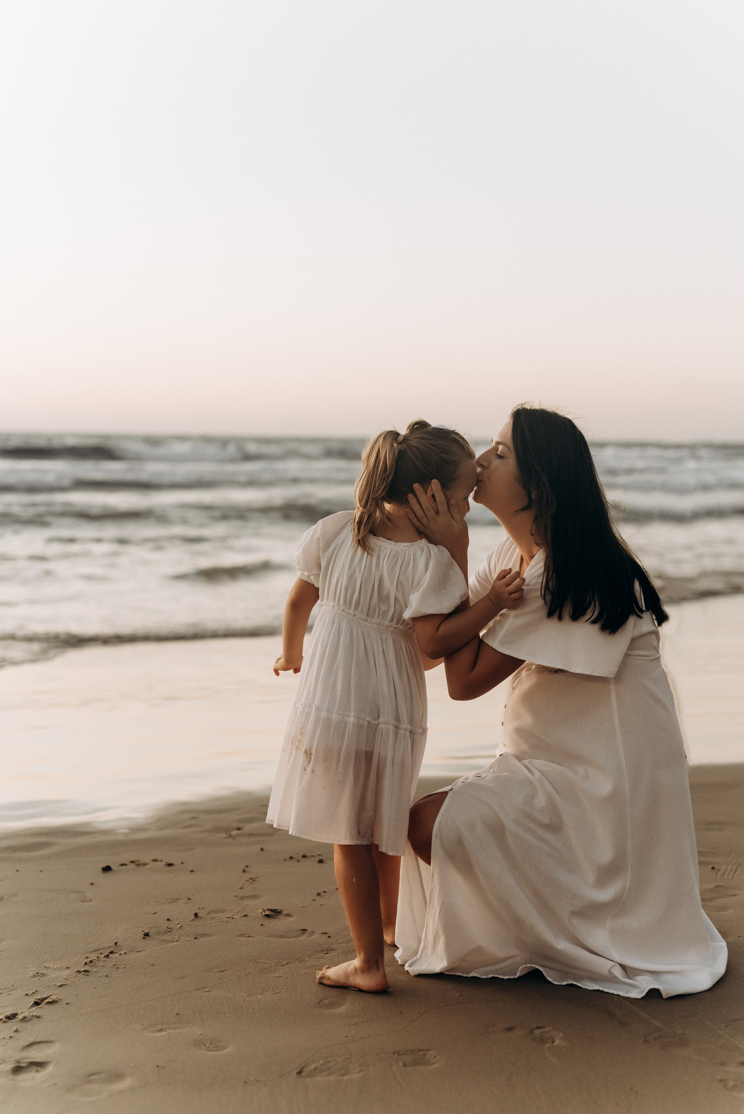 Ela, Andre & Mira: Pregnancy. Family photographer in Israel | Alesya Superfin